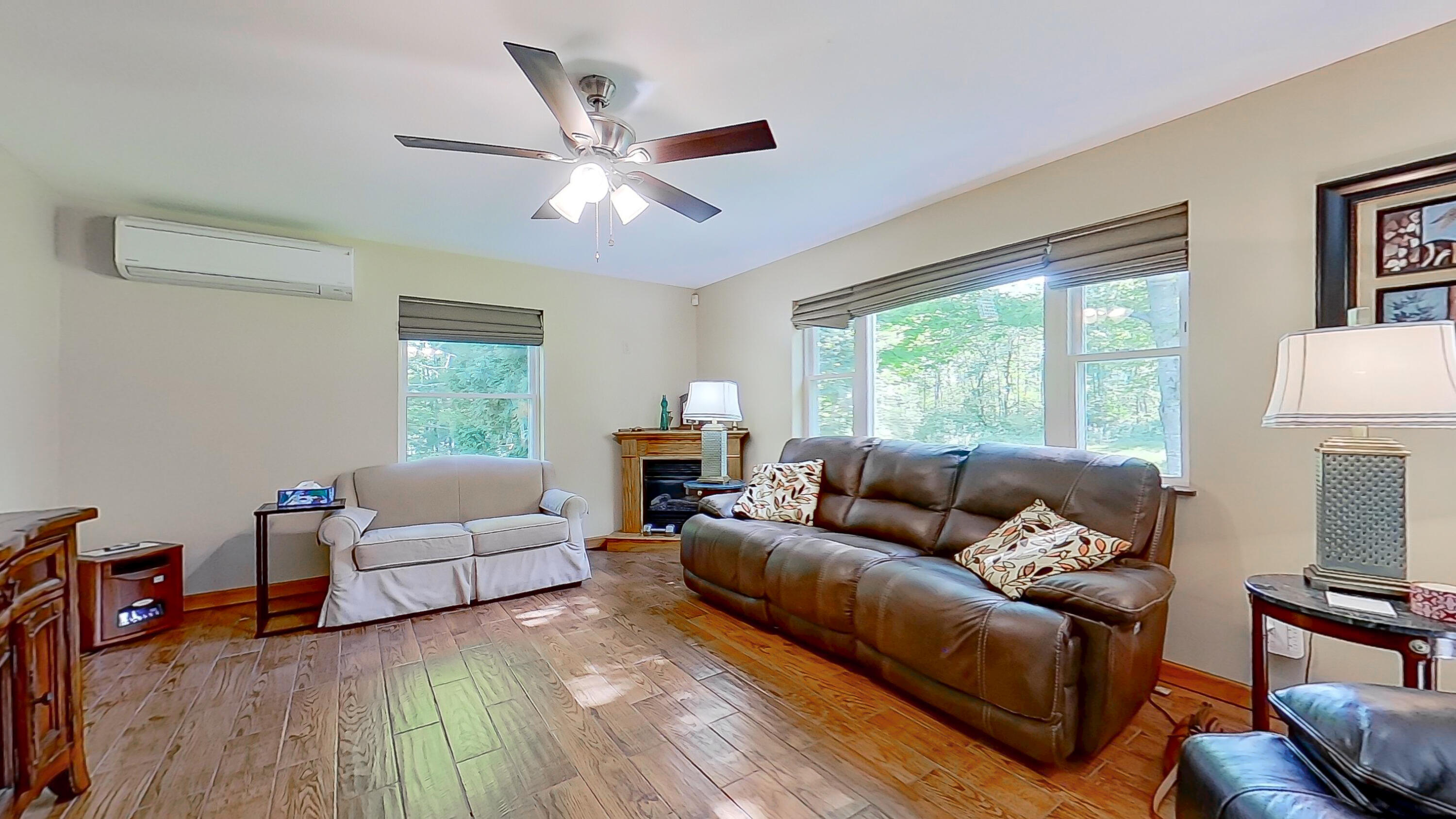 986 Finntown Road