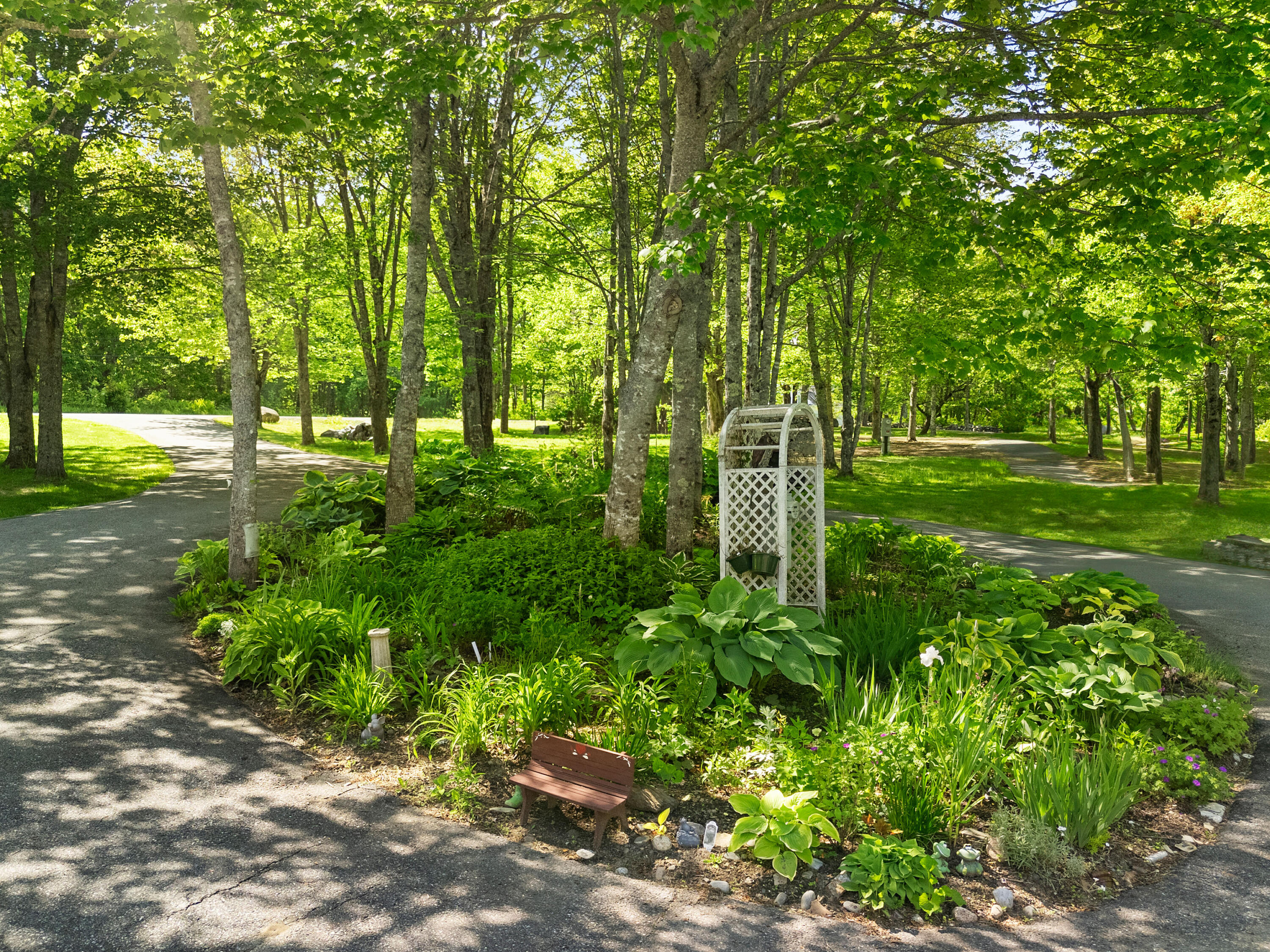 986 Finntown Road