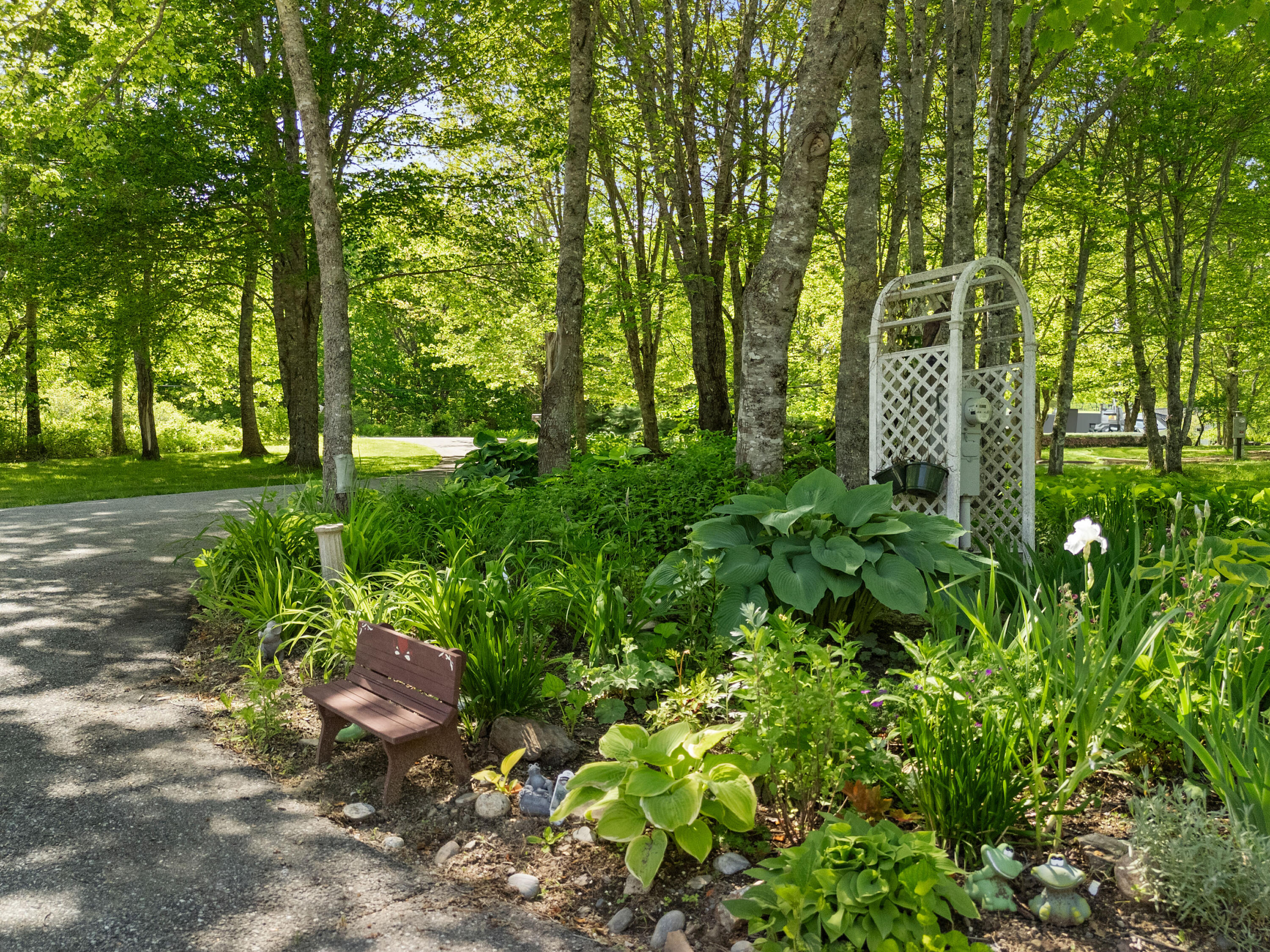 986 Finntown Road
