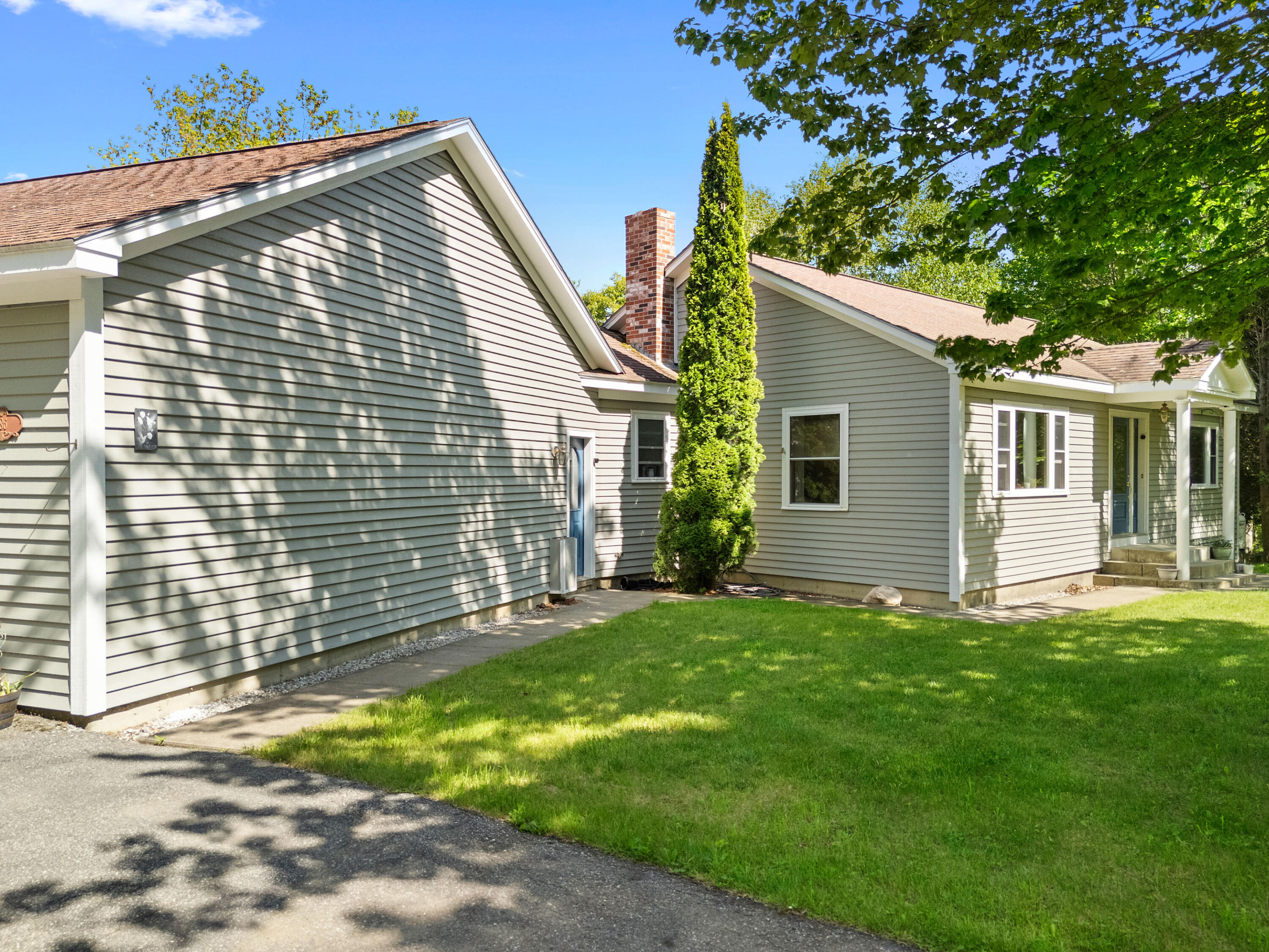 986 Finntown Road
