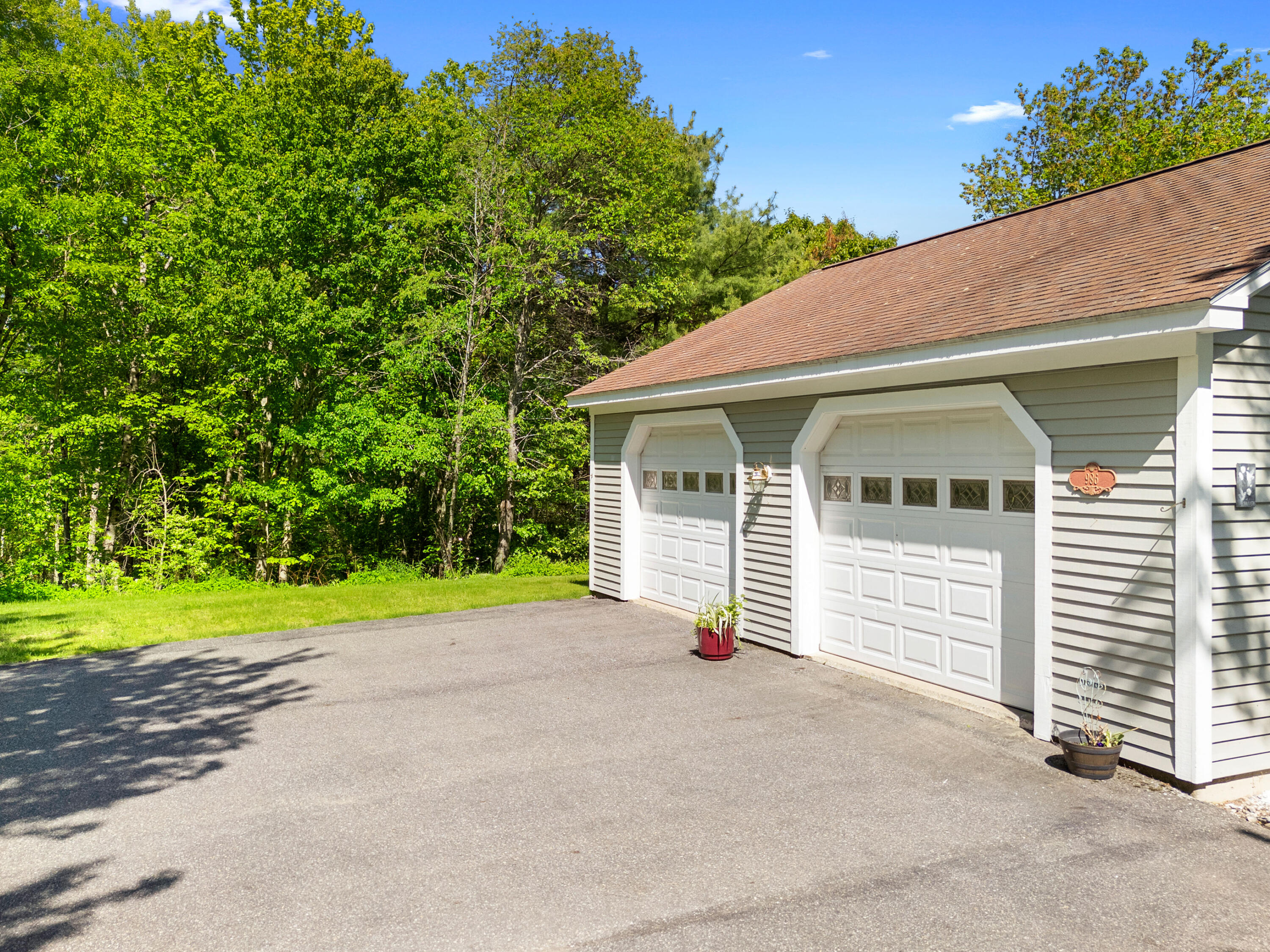 986 Finntown Road