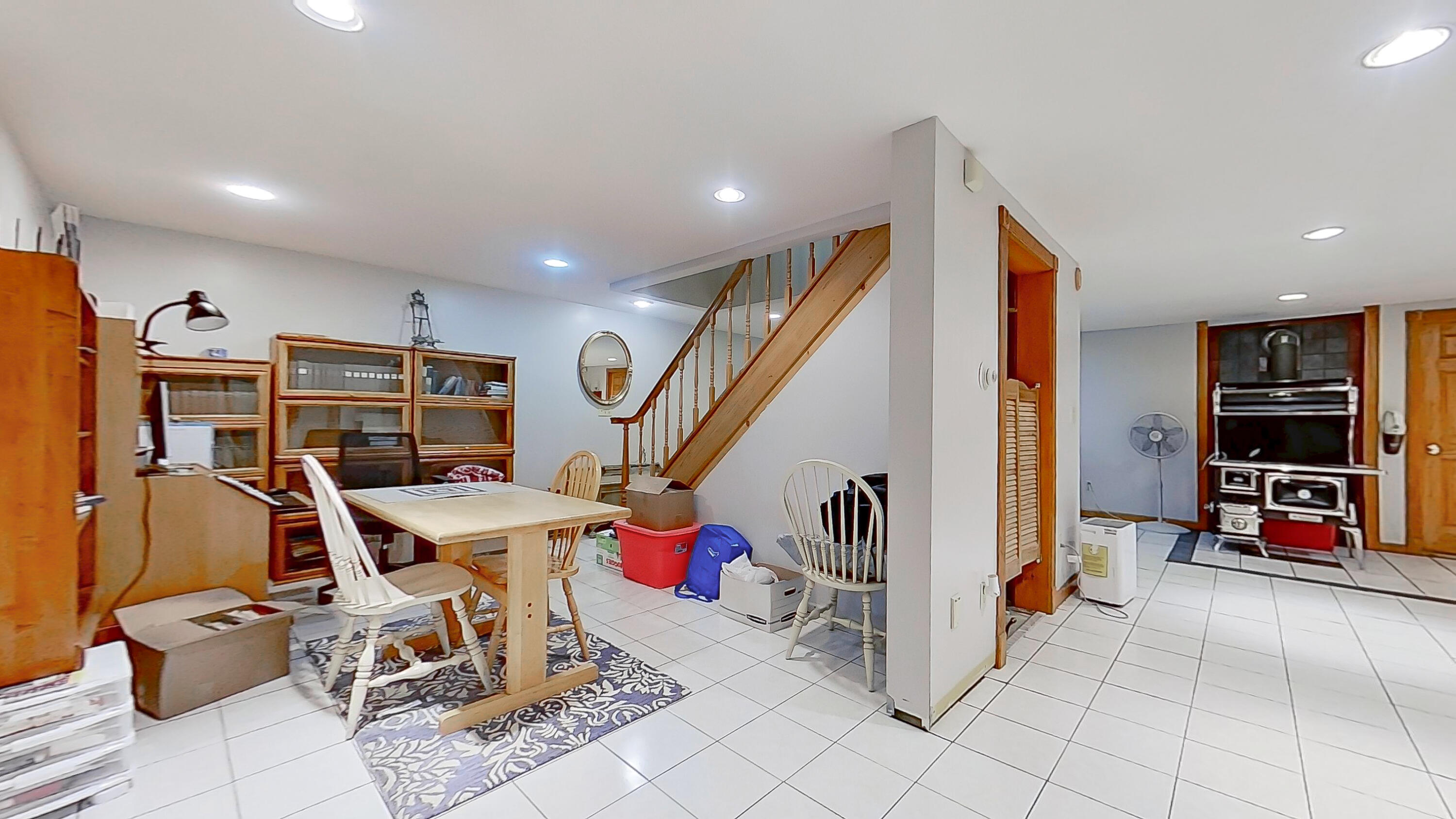 986 Finntown Road