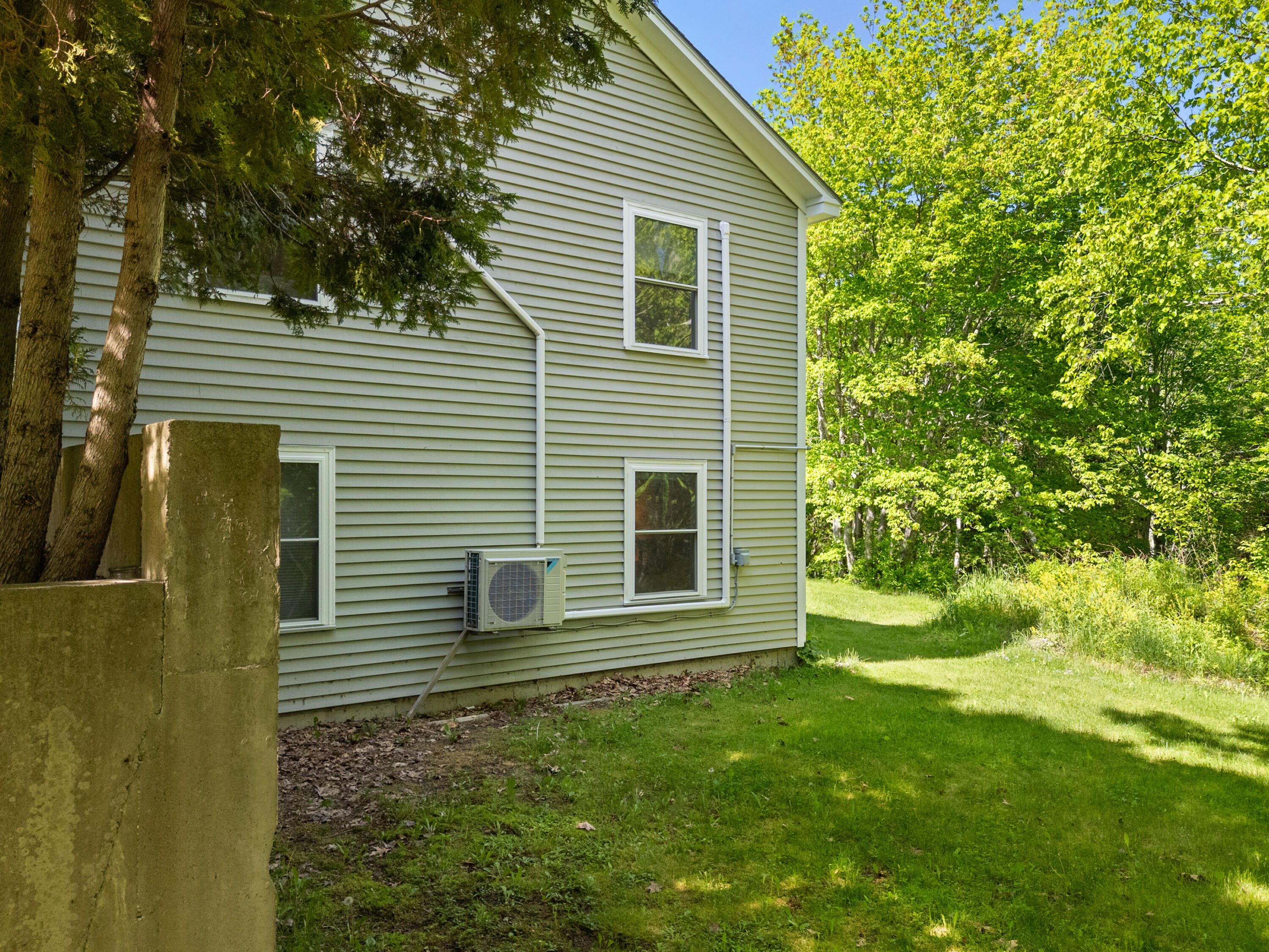 986 Finntown Road