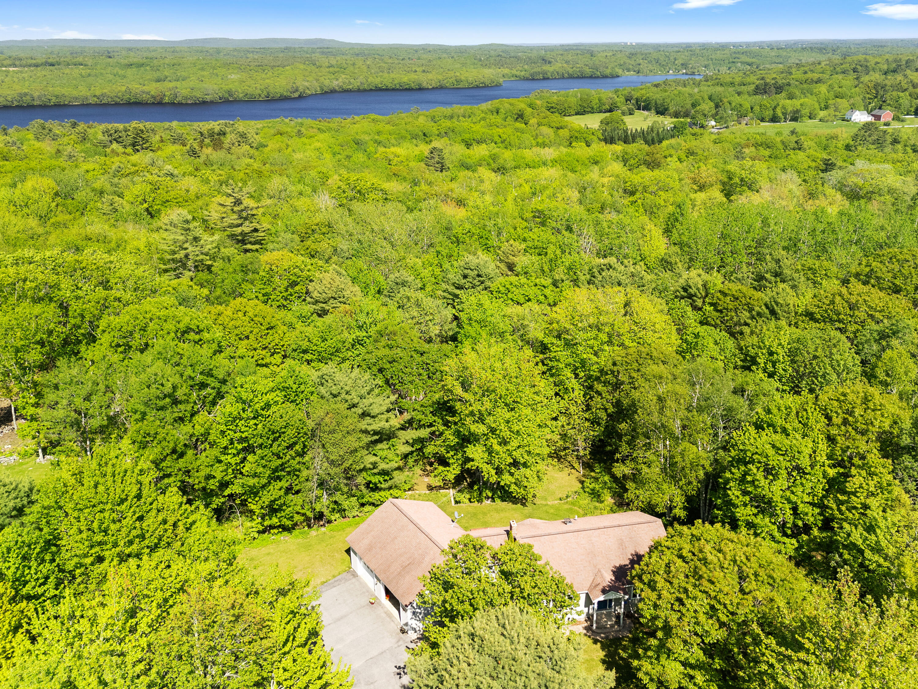 986 Finntown Road