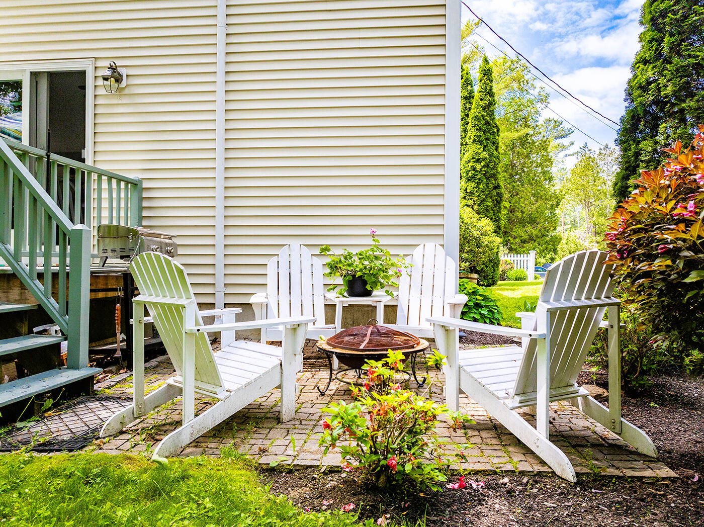 28 Summit Avenue
