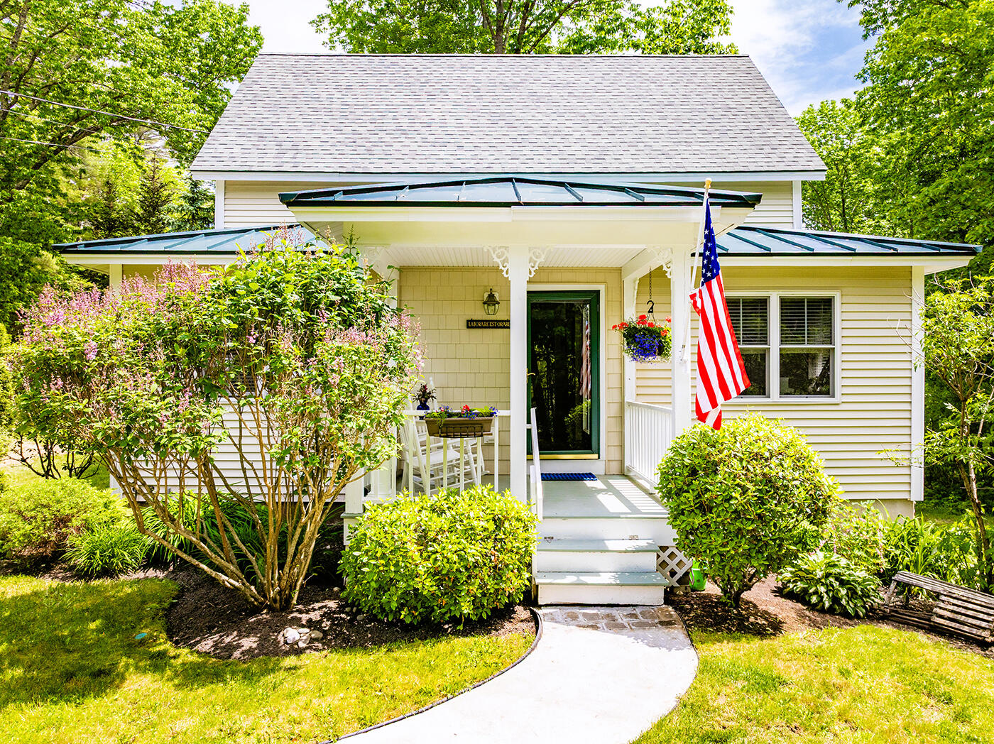 28 Summit Avenue