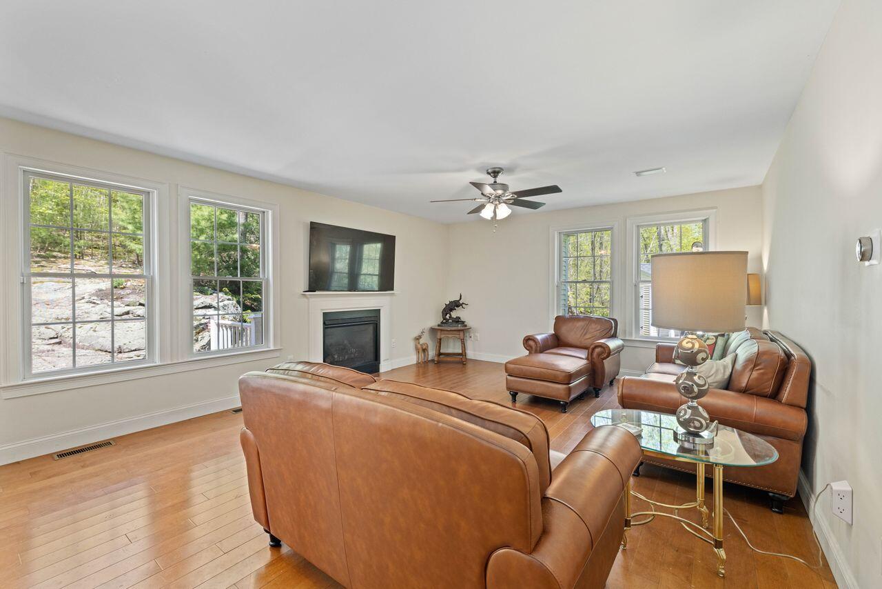 10 Heron Drive