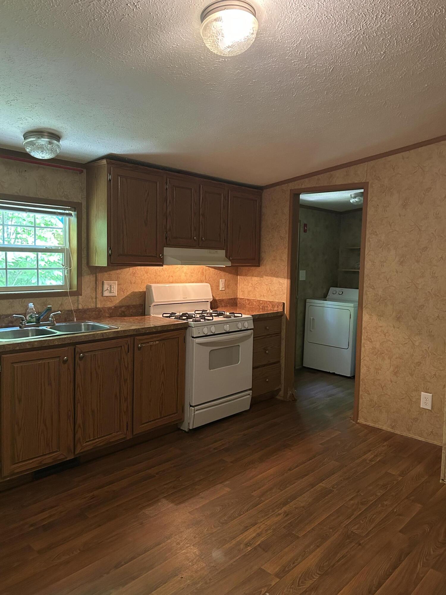 58 Hosmer Pond Road