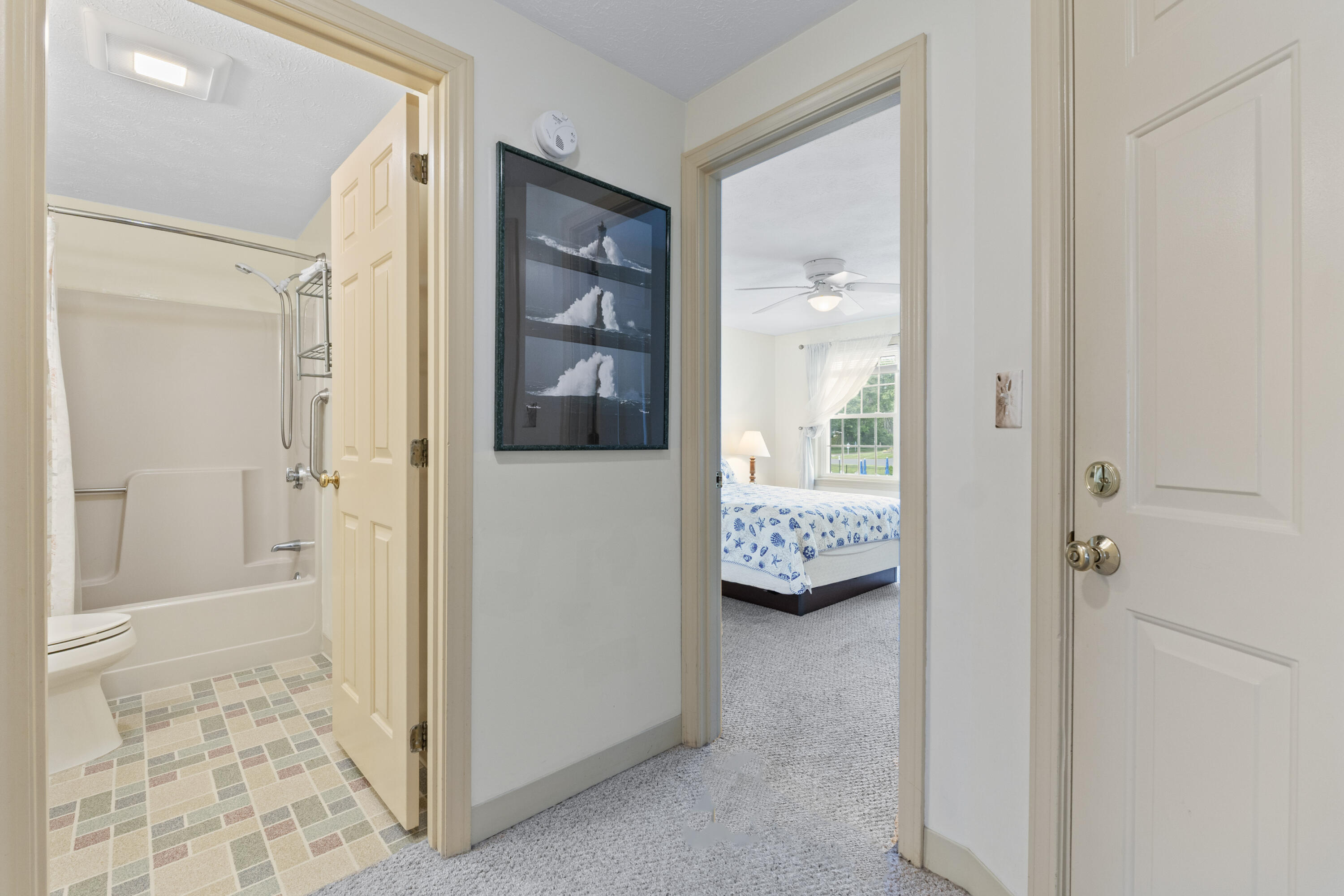 1801 Post Road 118
