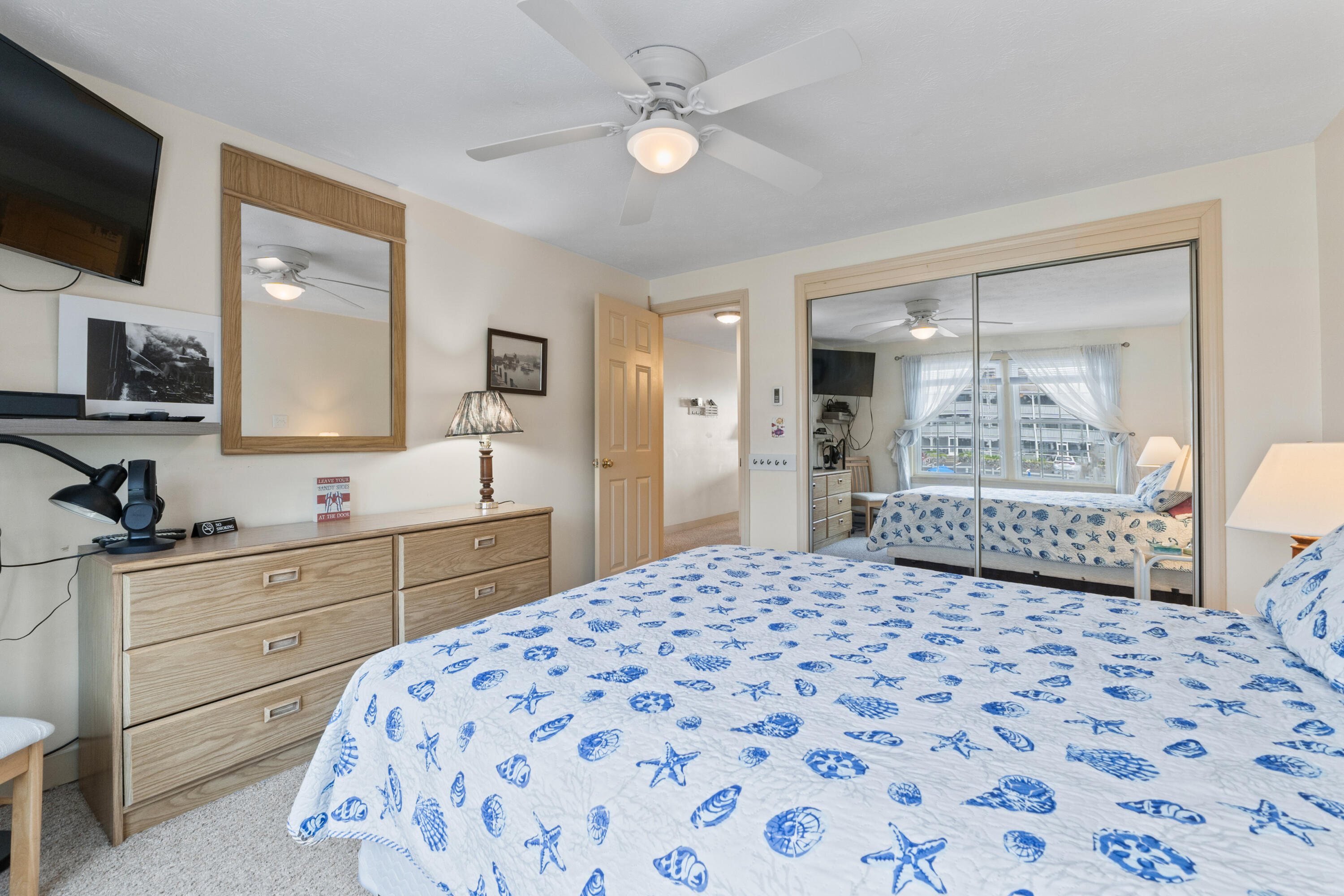 1801 Post Road 118