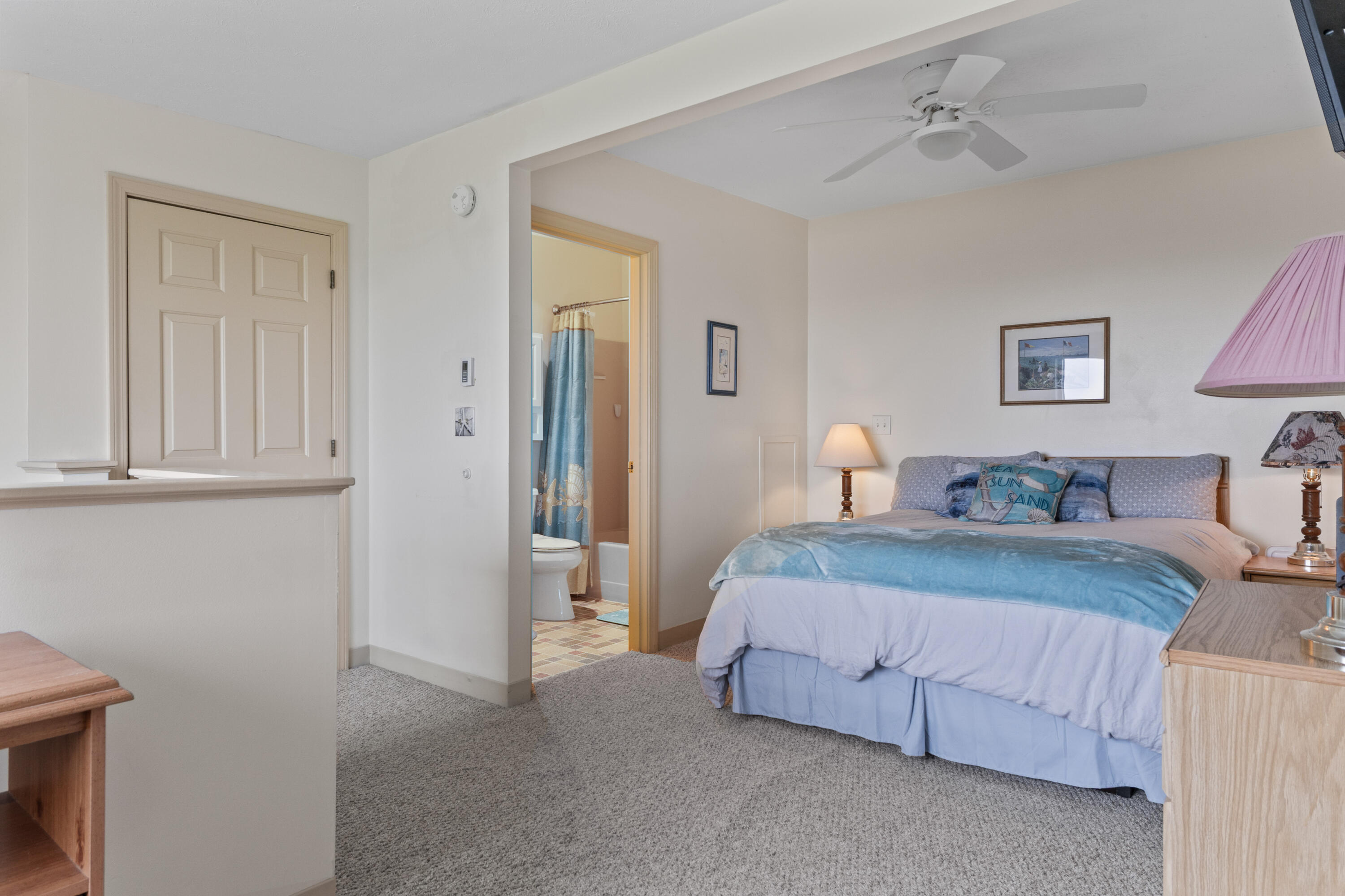 1801 Post Road 118