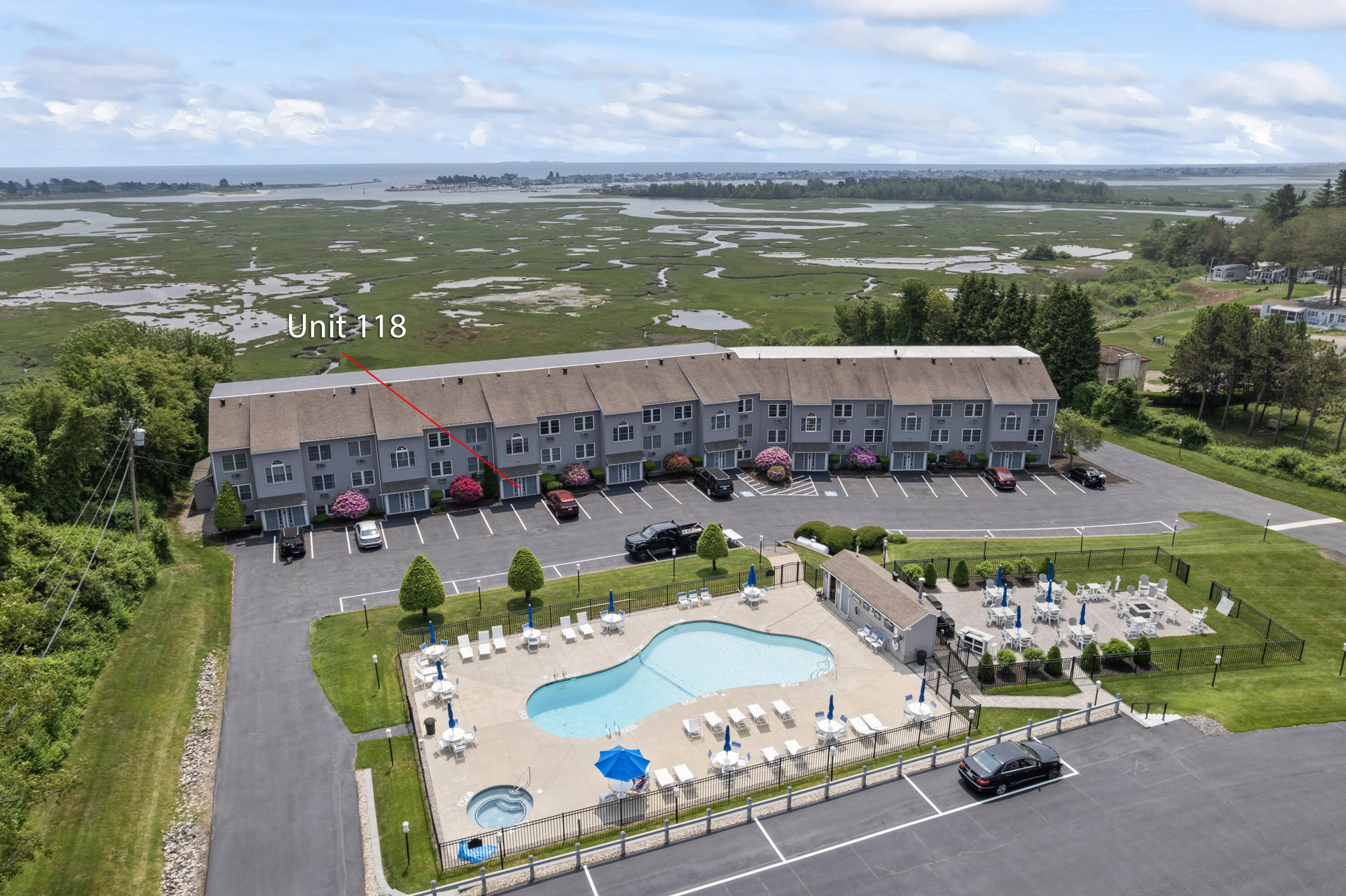 1801 Post Road 118