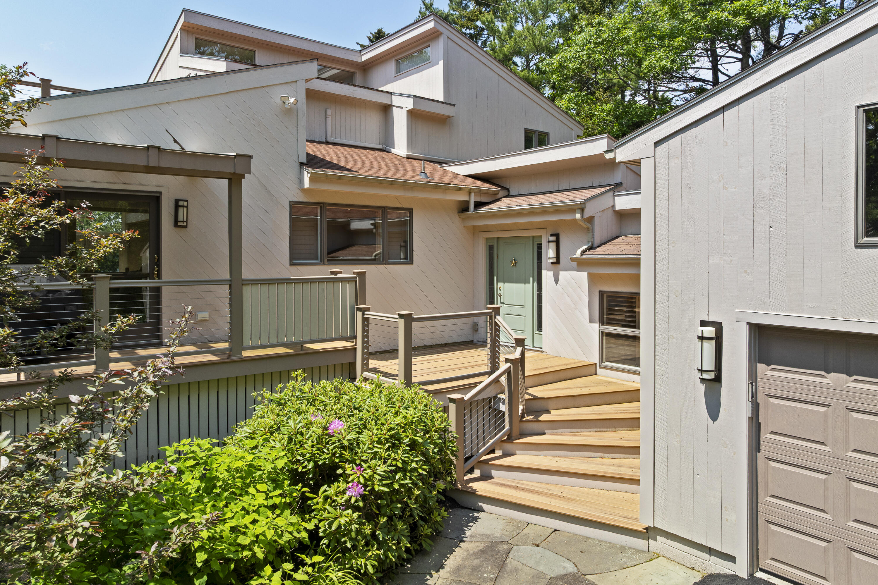 52 Lombos Hole Road
