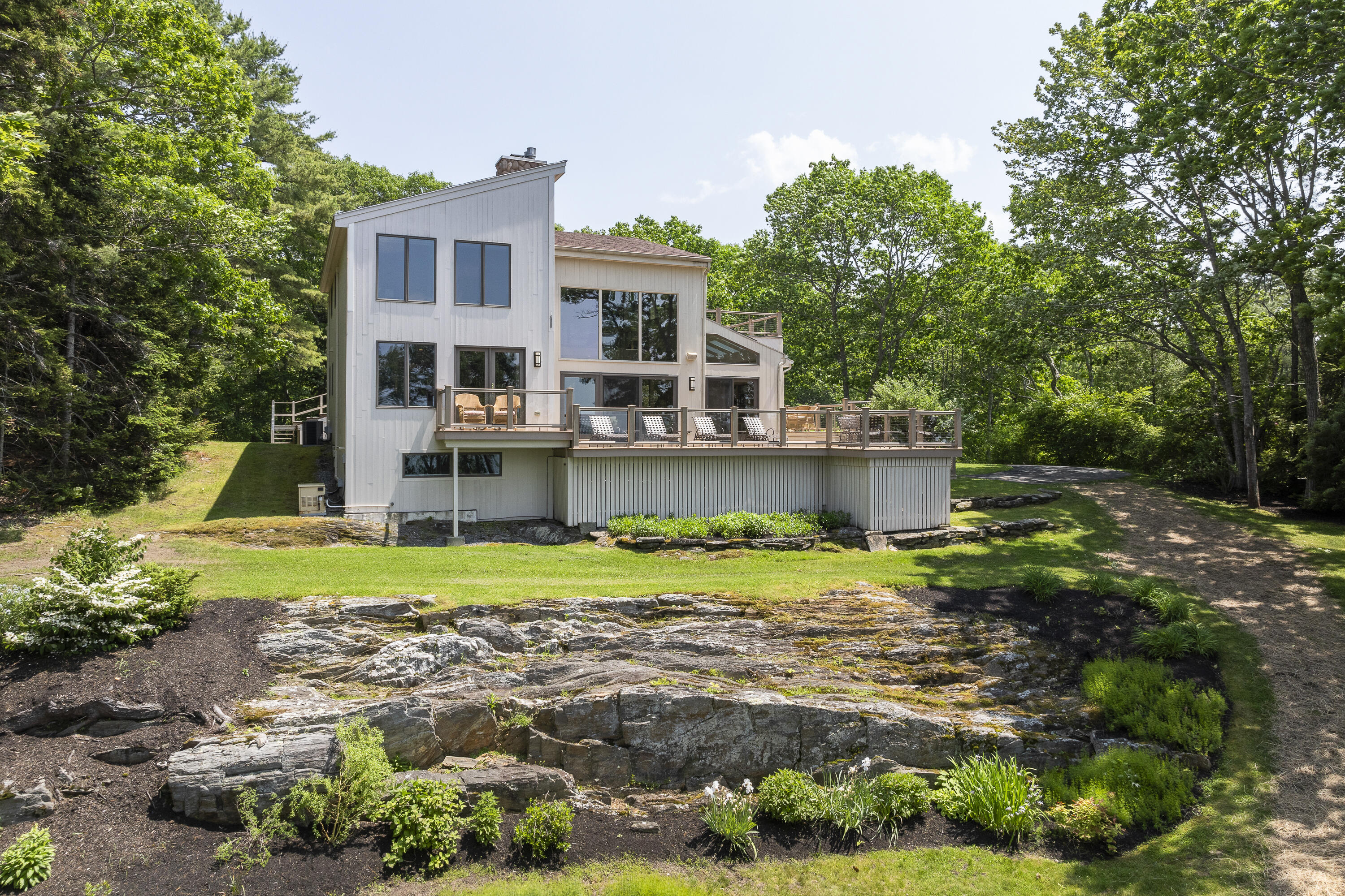 52 Lombos Hole Road