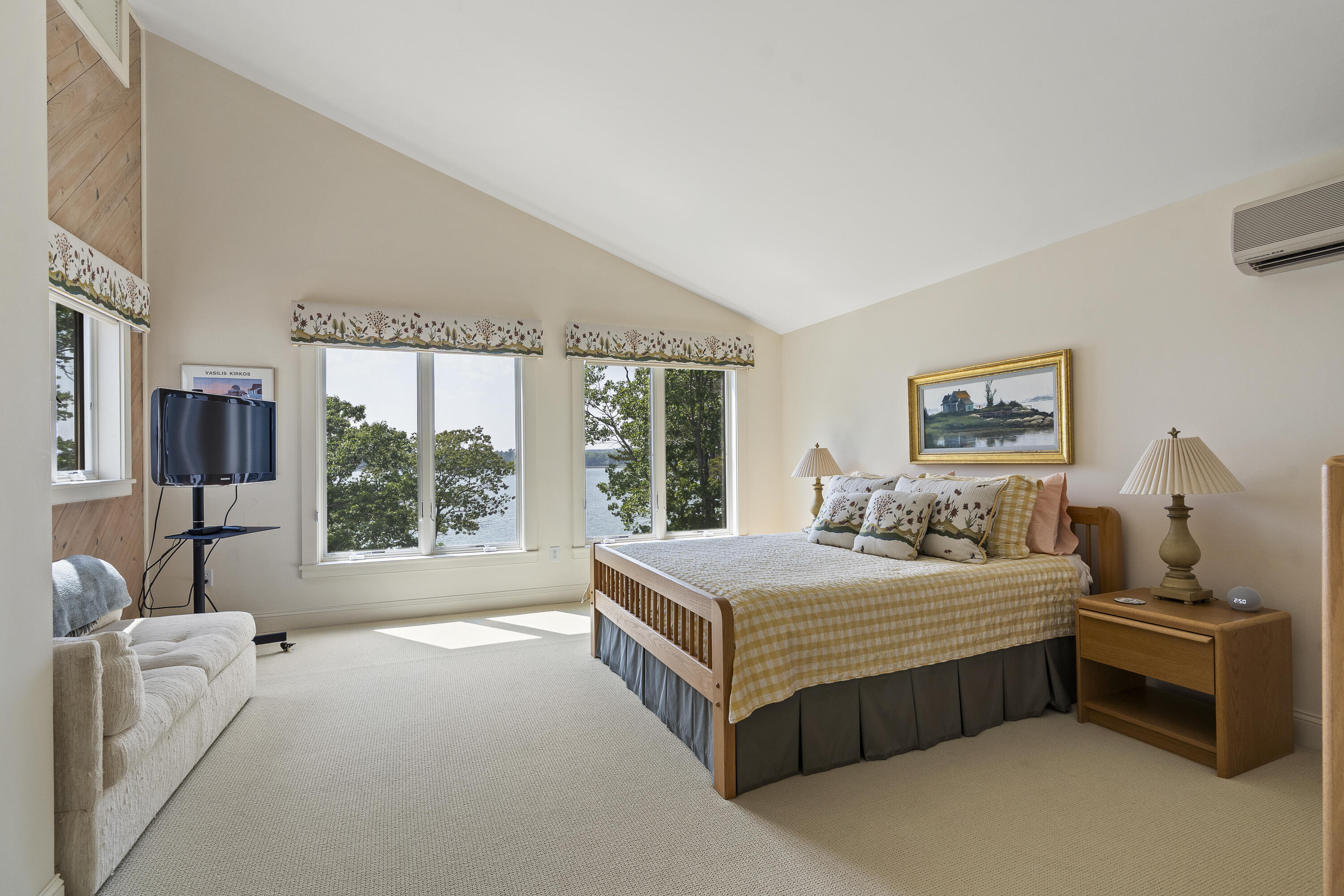 52 Lombos Hole Road