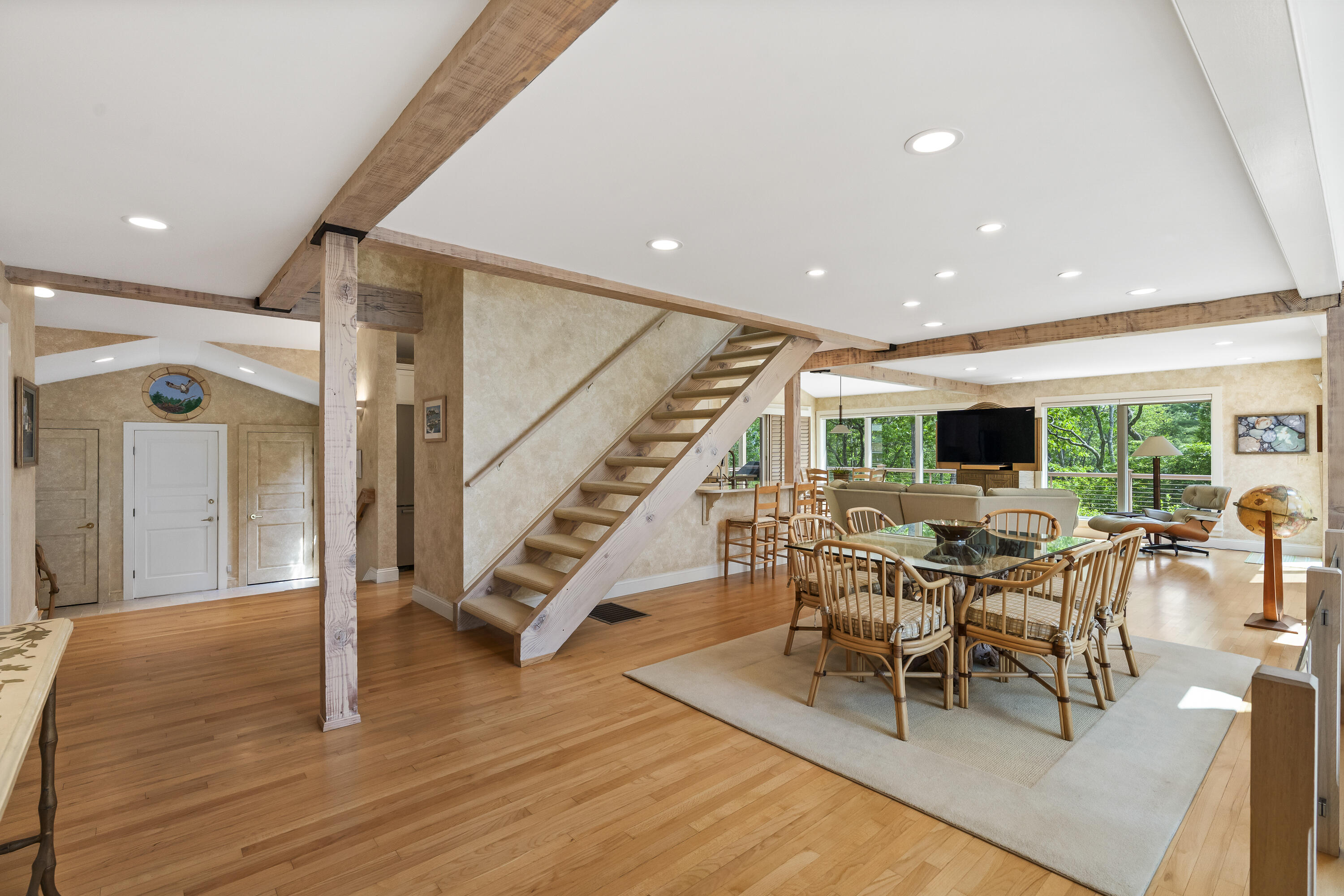 52 Lombos Hole Road