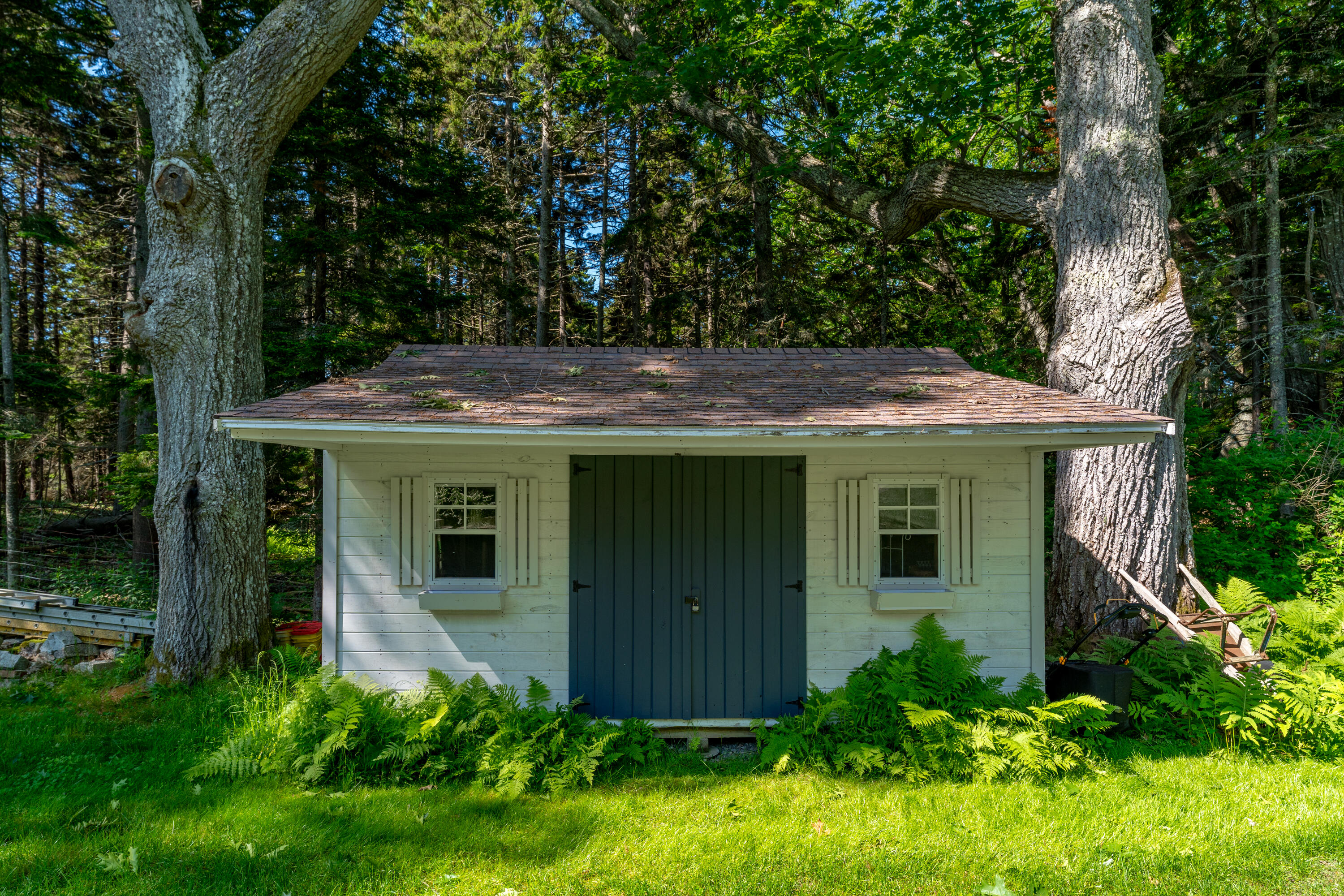 175 Two Lights Road