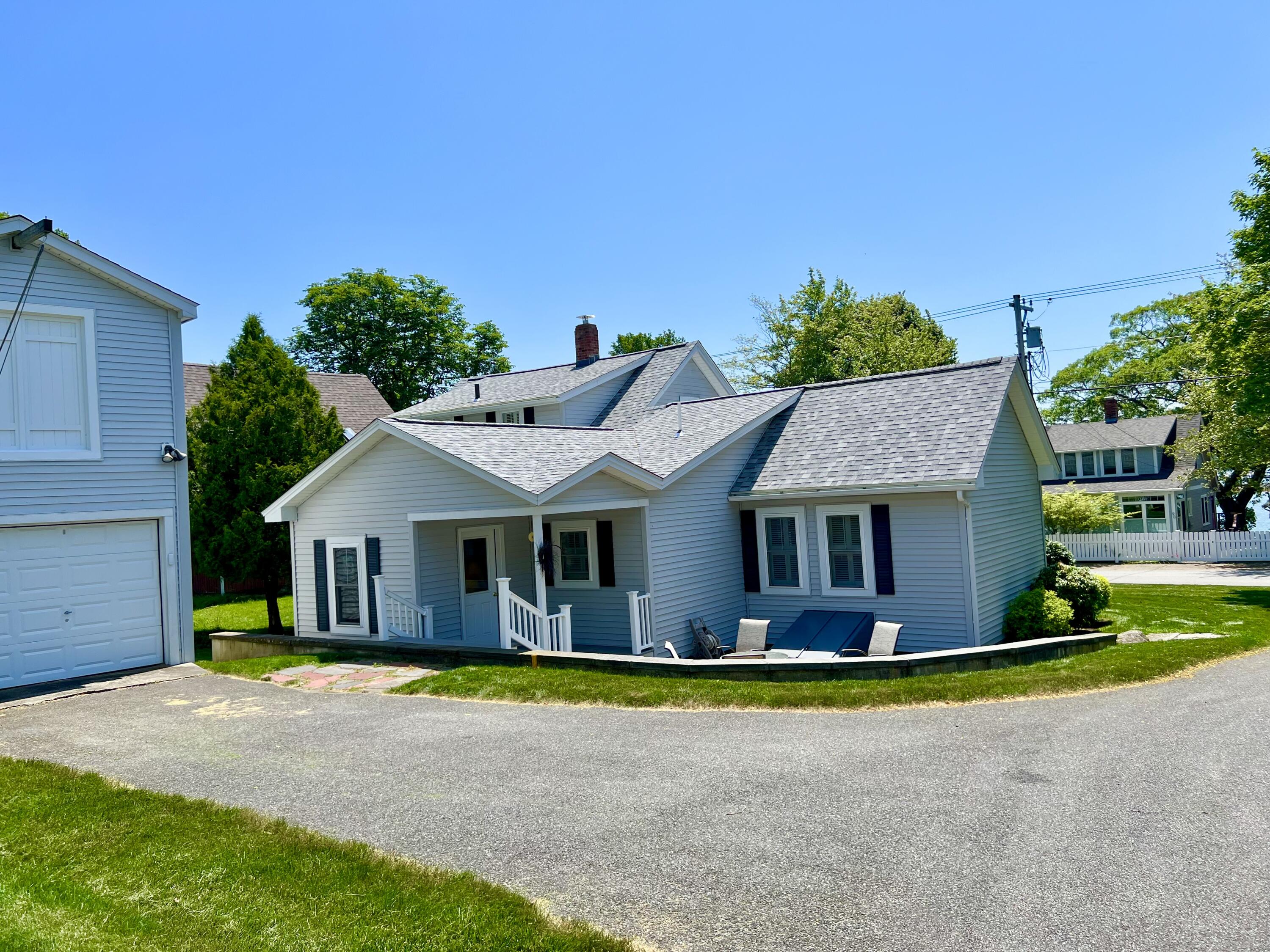 89 Clark Point Road