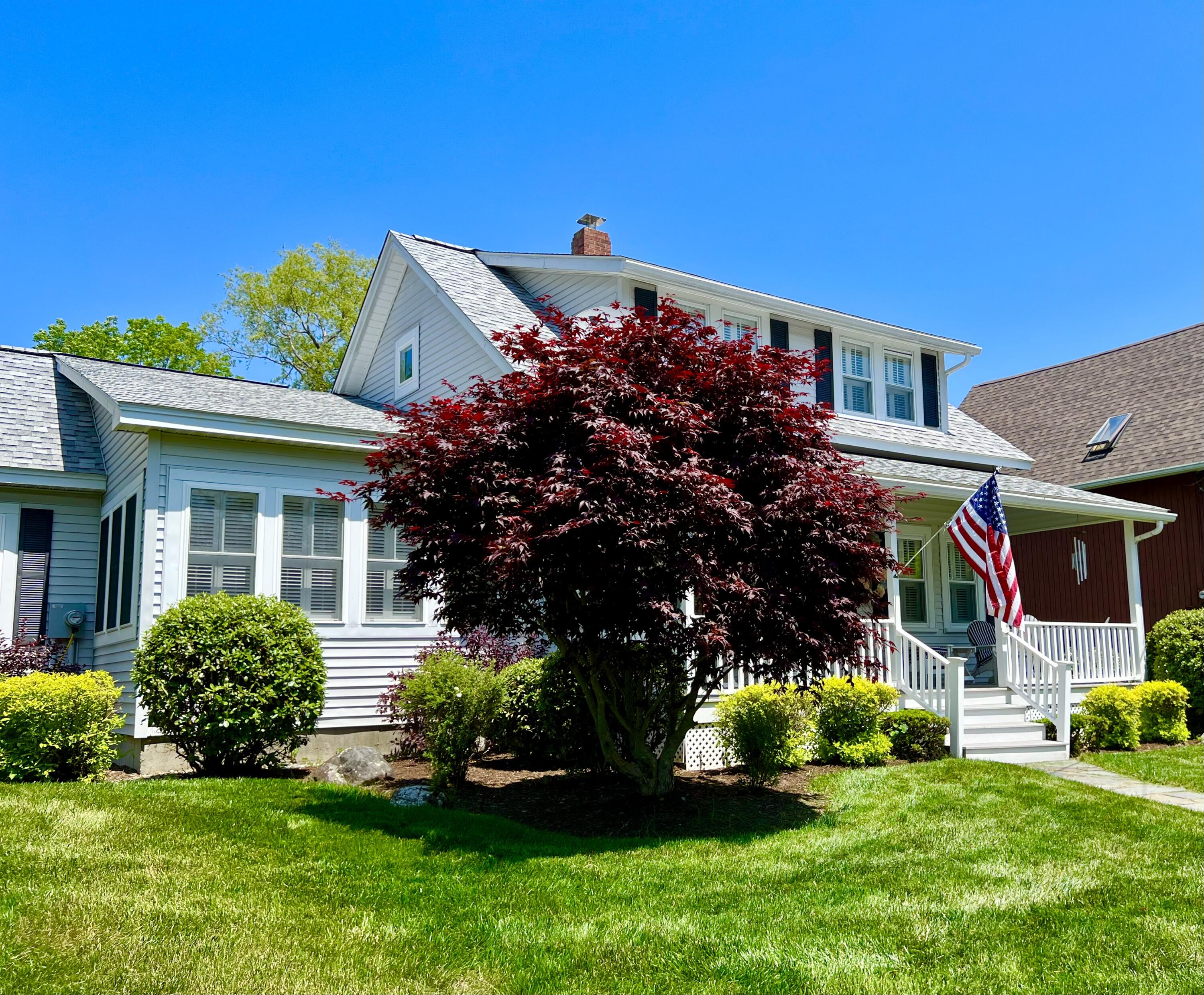 89 Clark Point Road