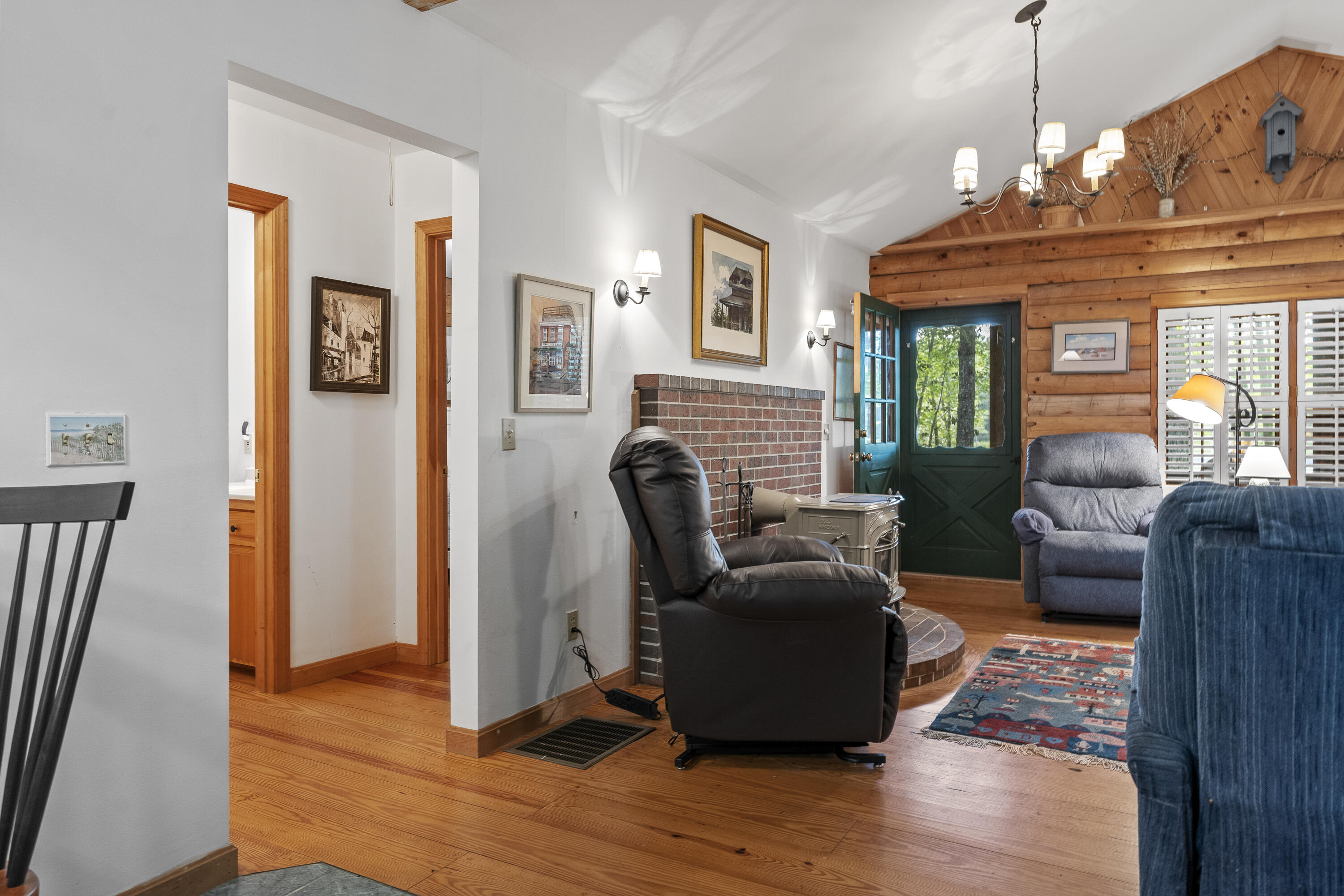 19 Fox Lane