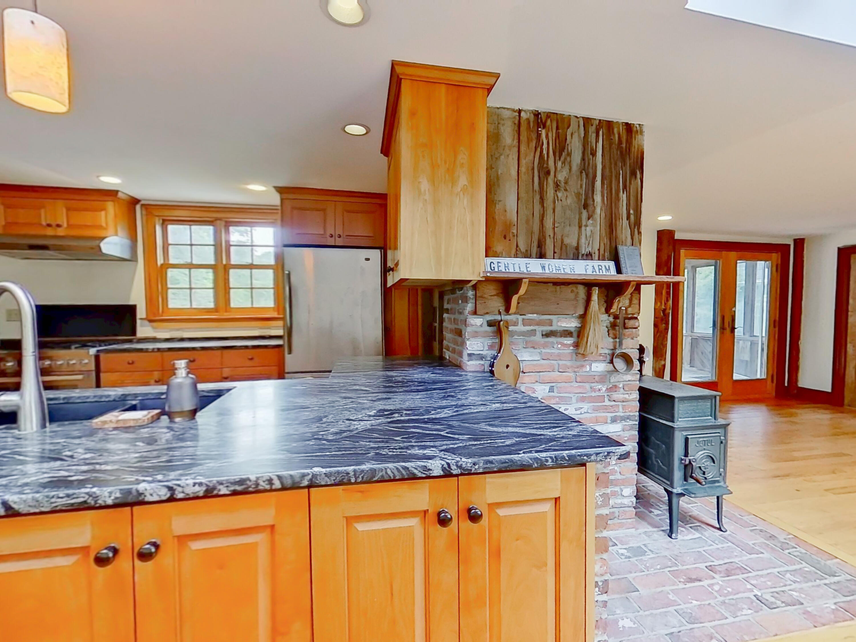 549 Litchfield Road