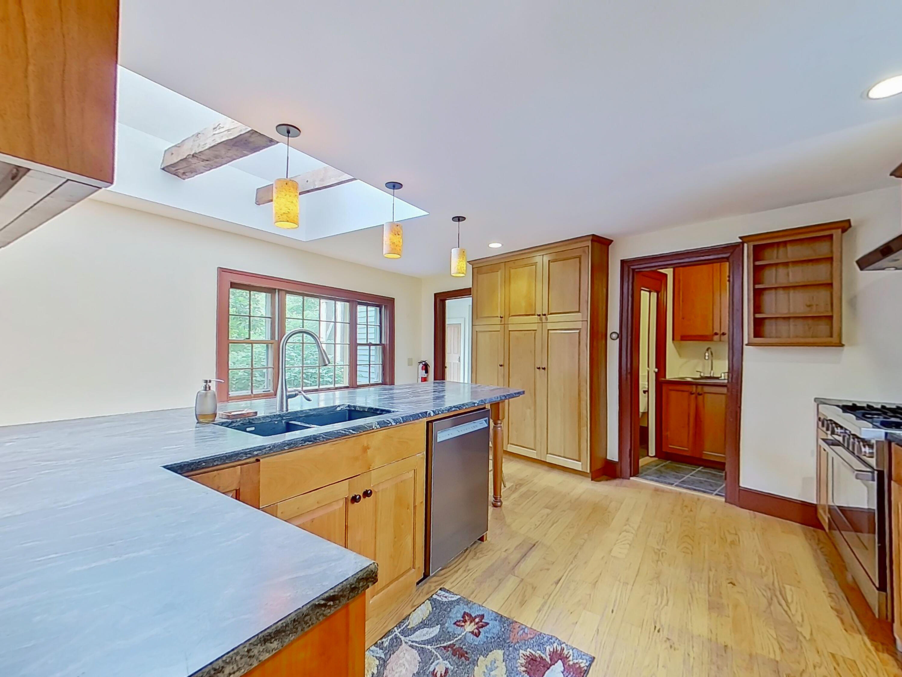 549 Litchfield Road