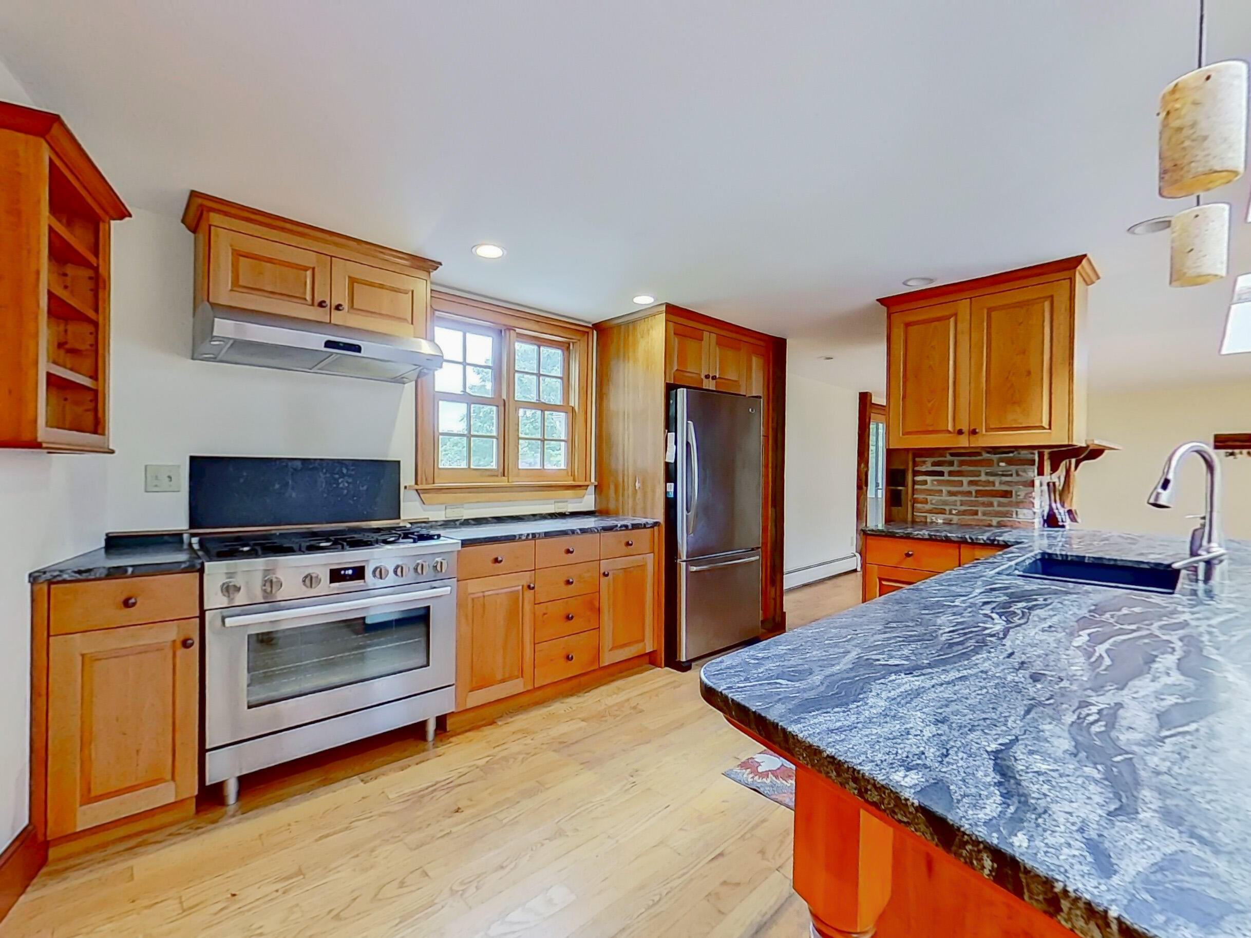 549 Litchfield Road