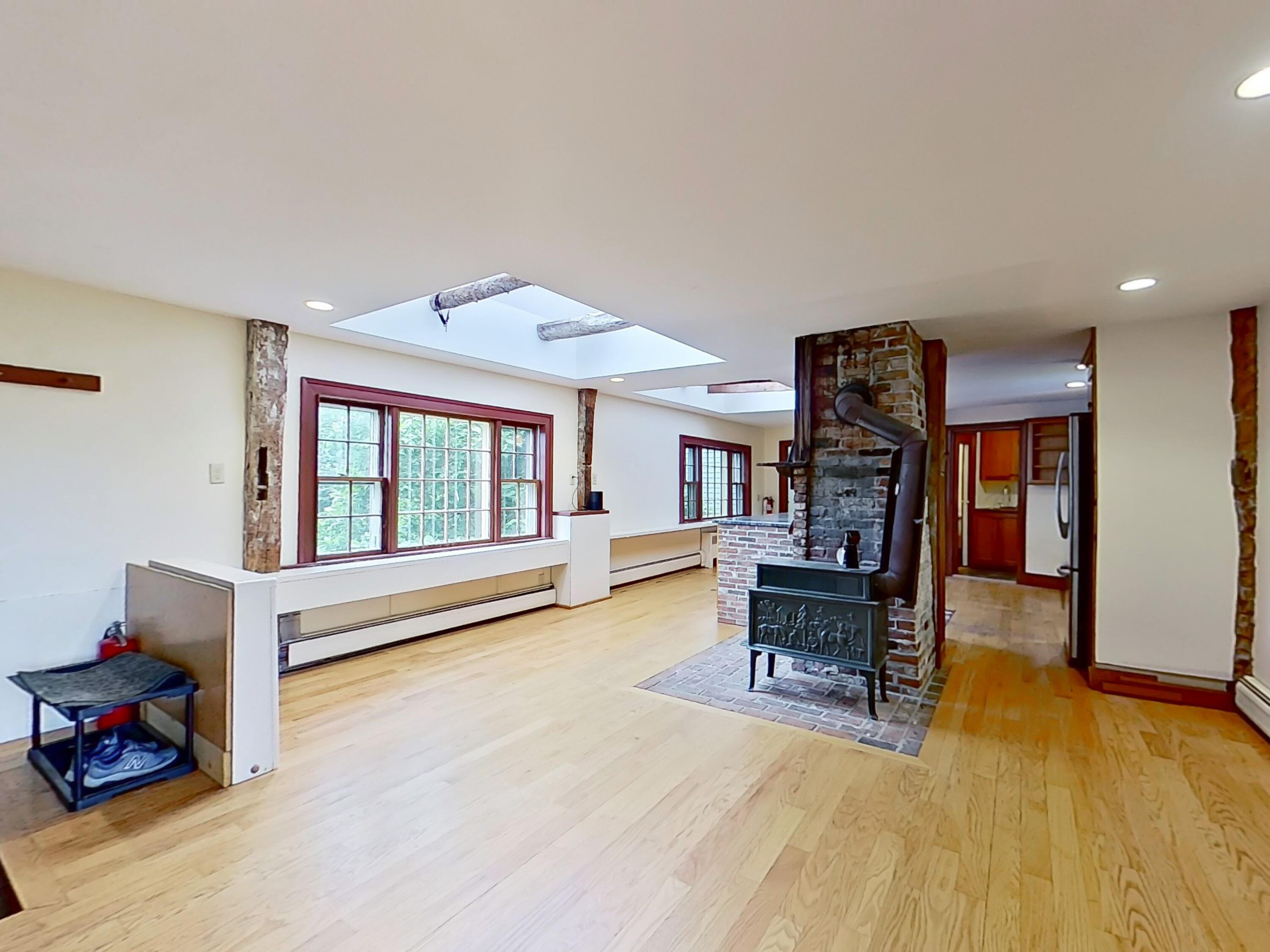 549 Litchfield Road