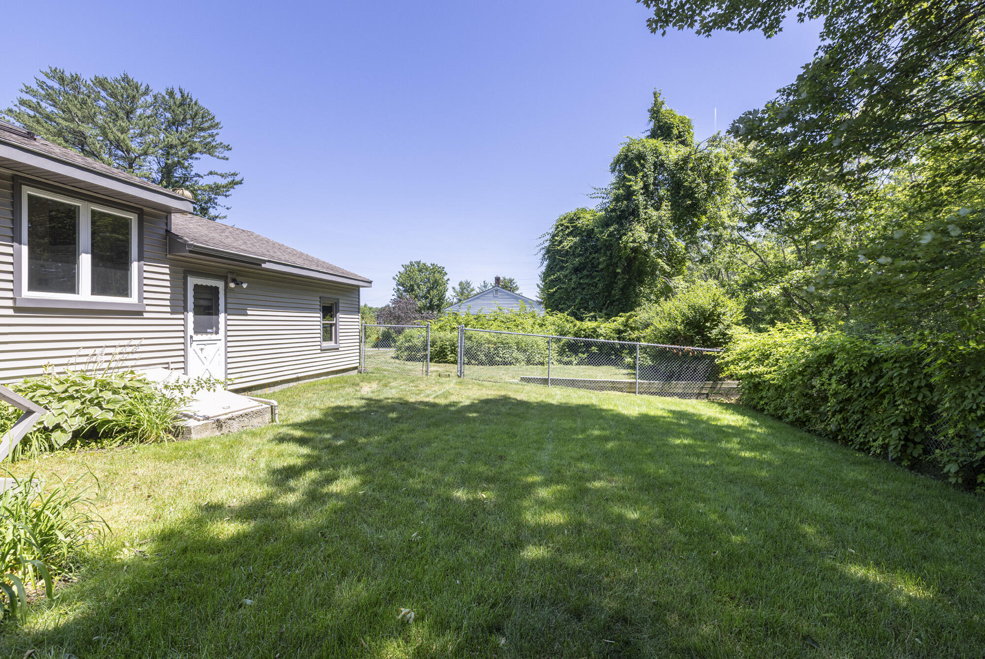 10 Martin Avenue
