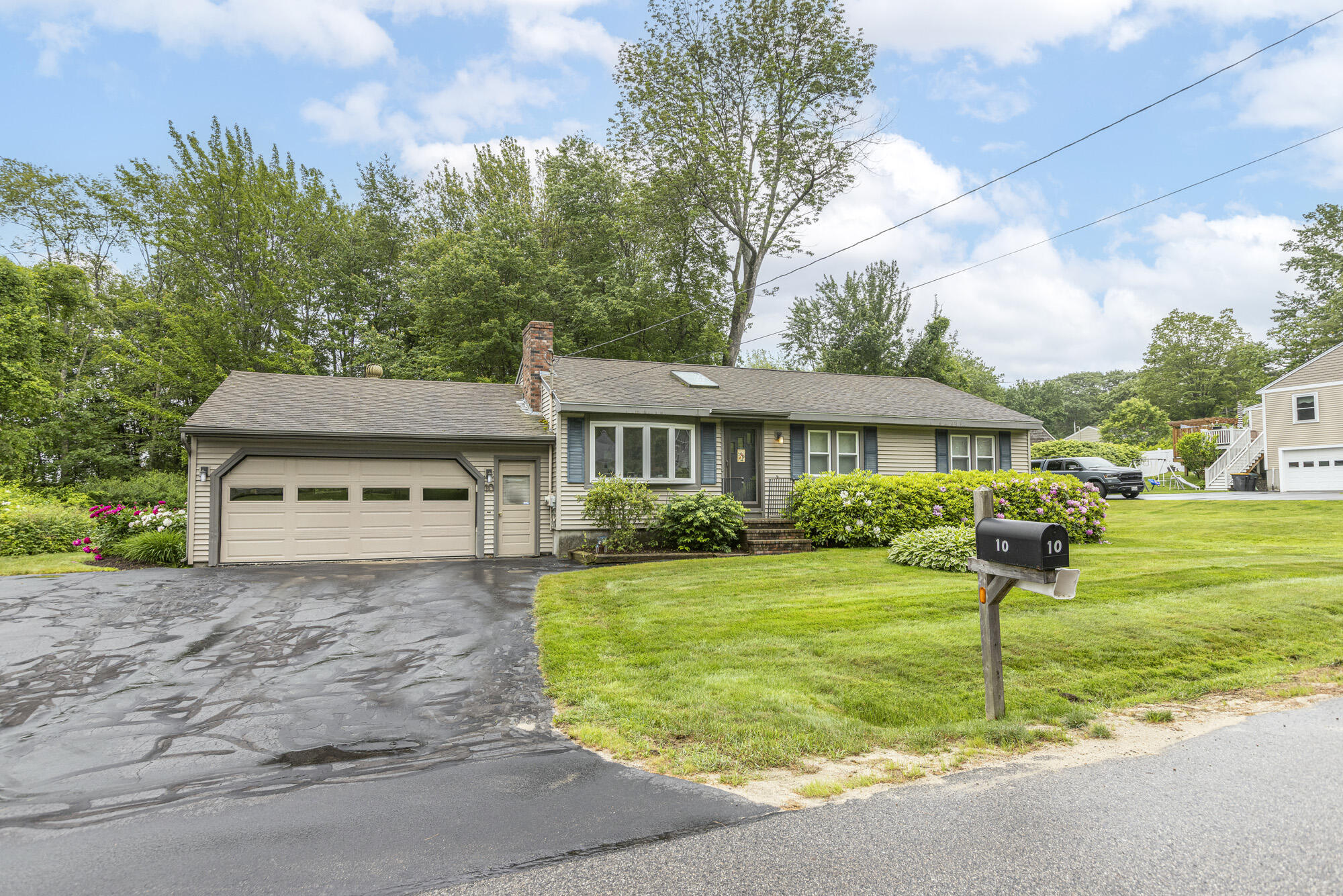 10 Martin Avenue