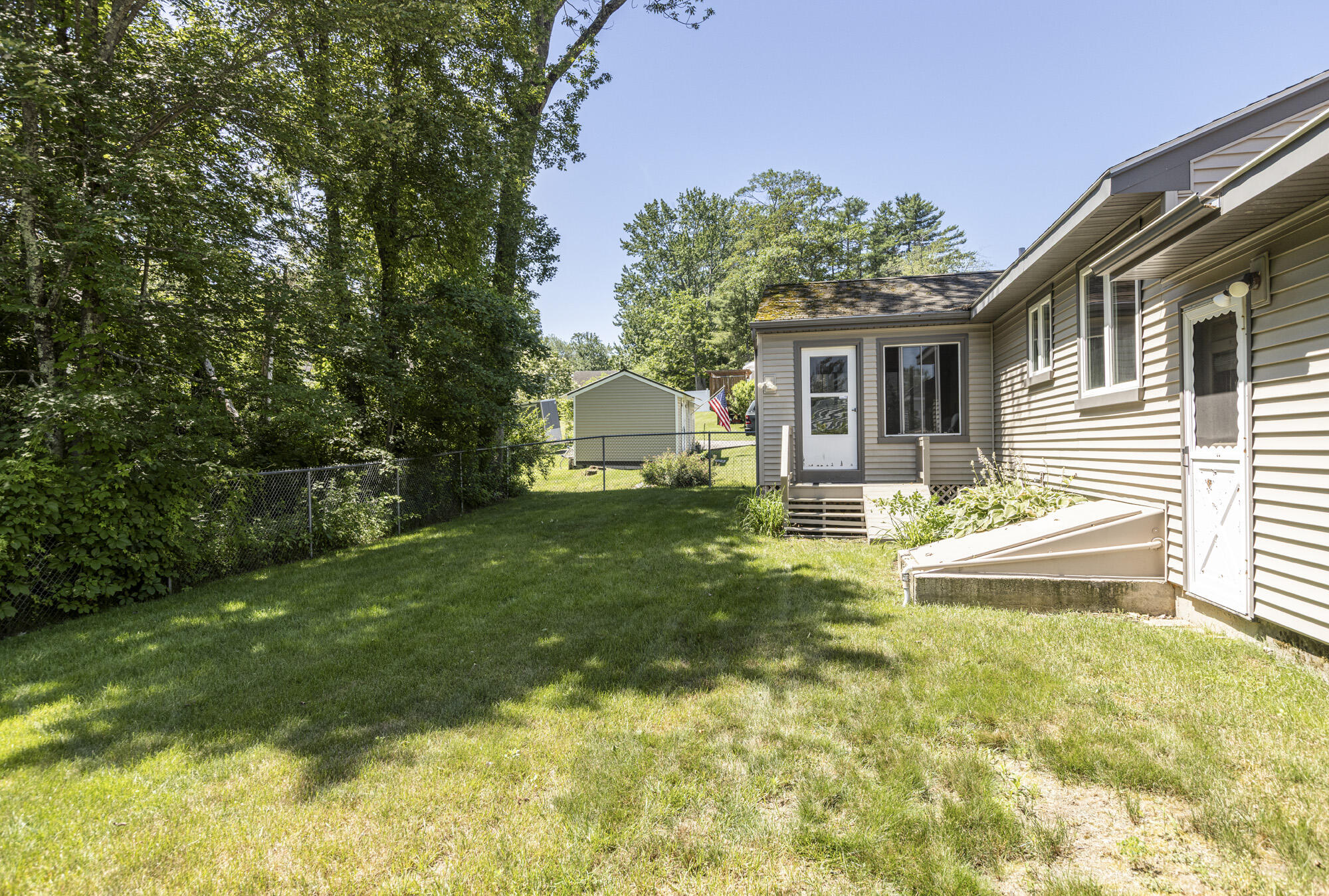 10 Martin Avenue
