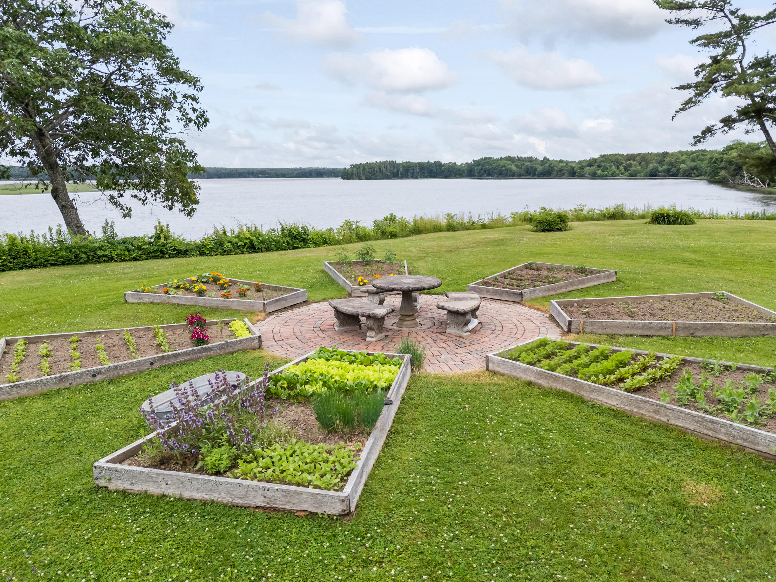 47 Island View Lane