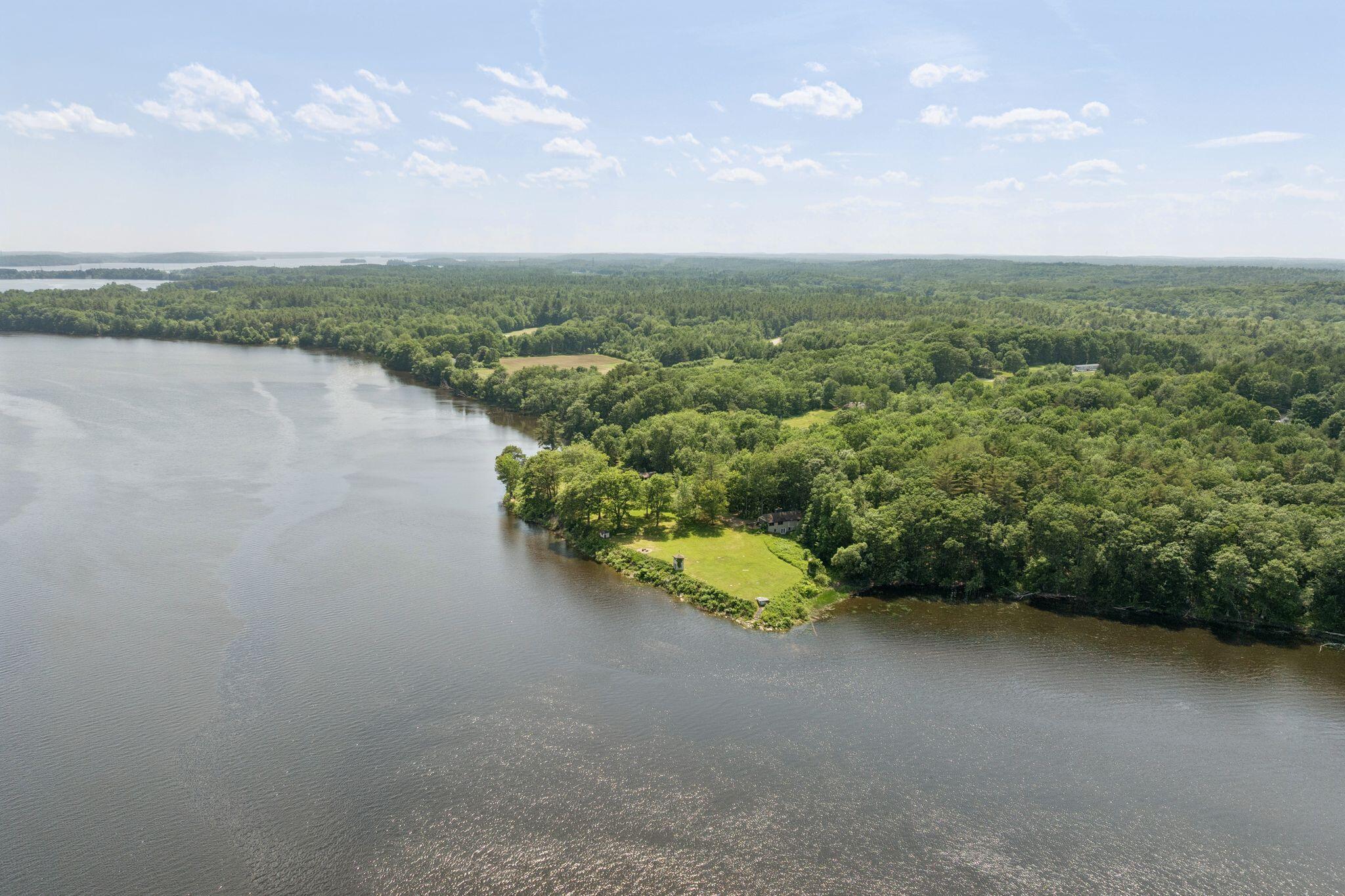 47 Island View Lane