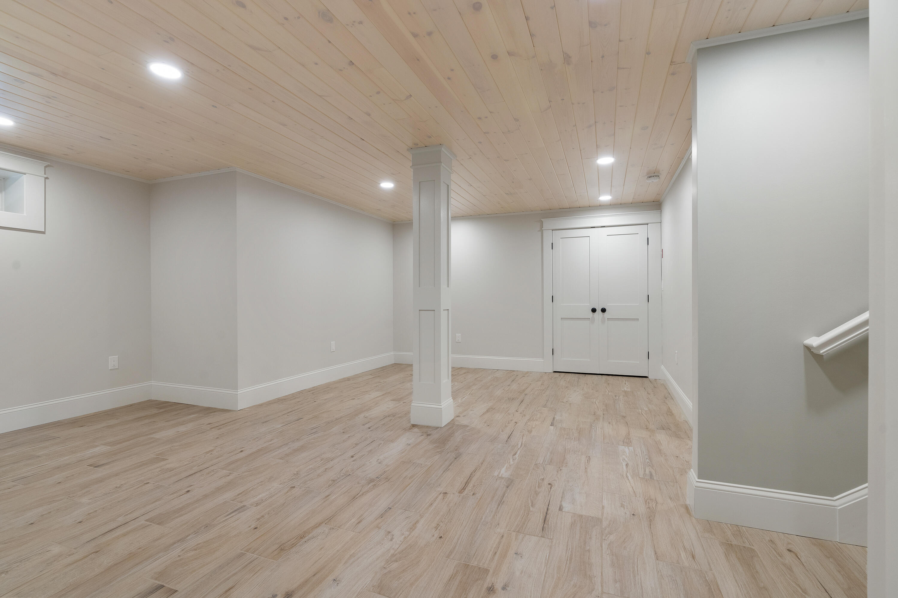 862 W Neck Road