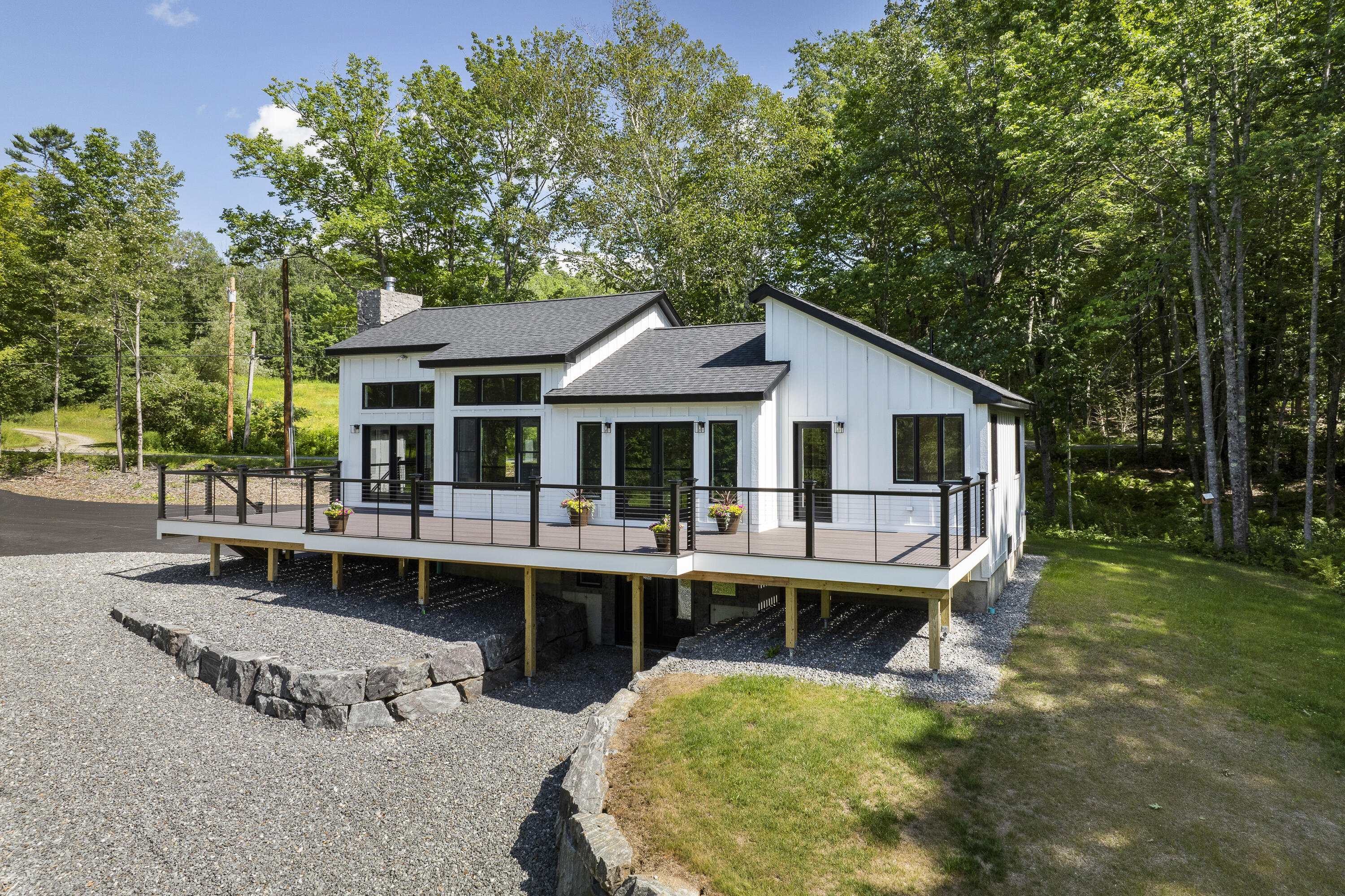 862 W Neck Road