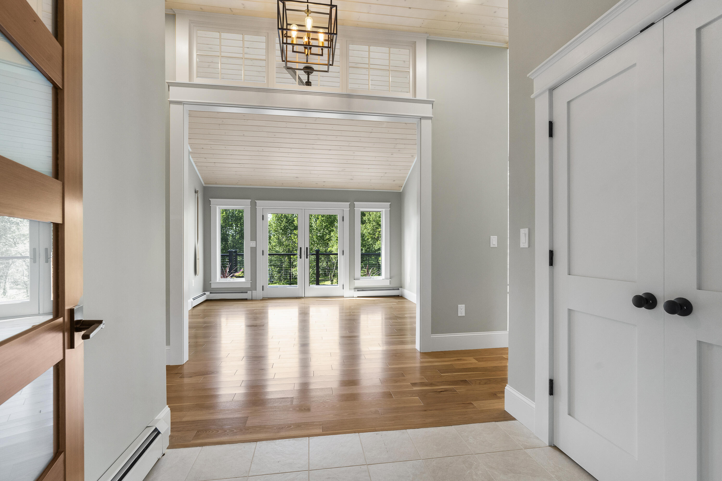 862 W Neck Road