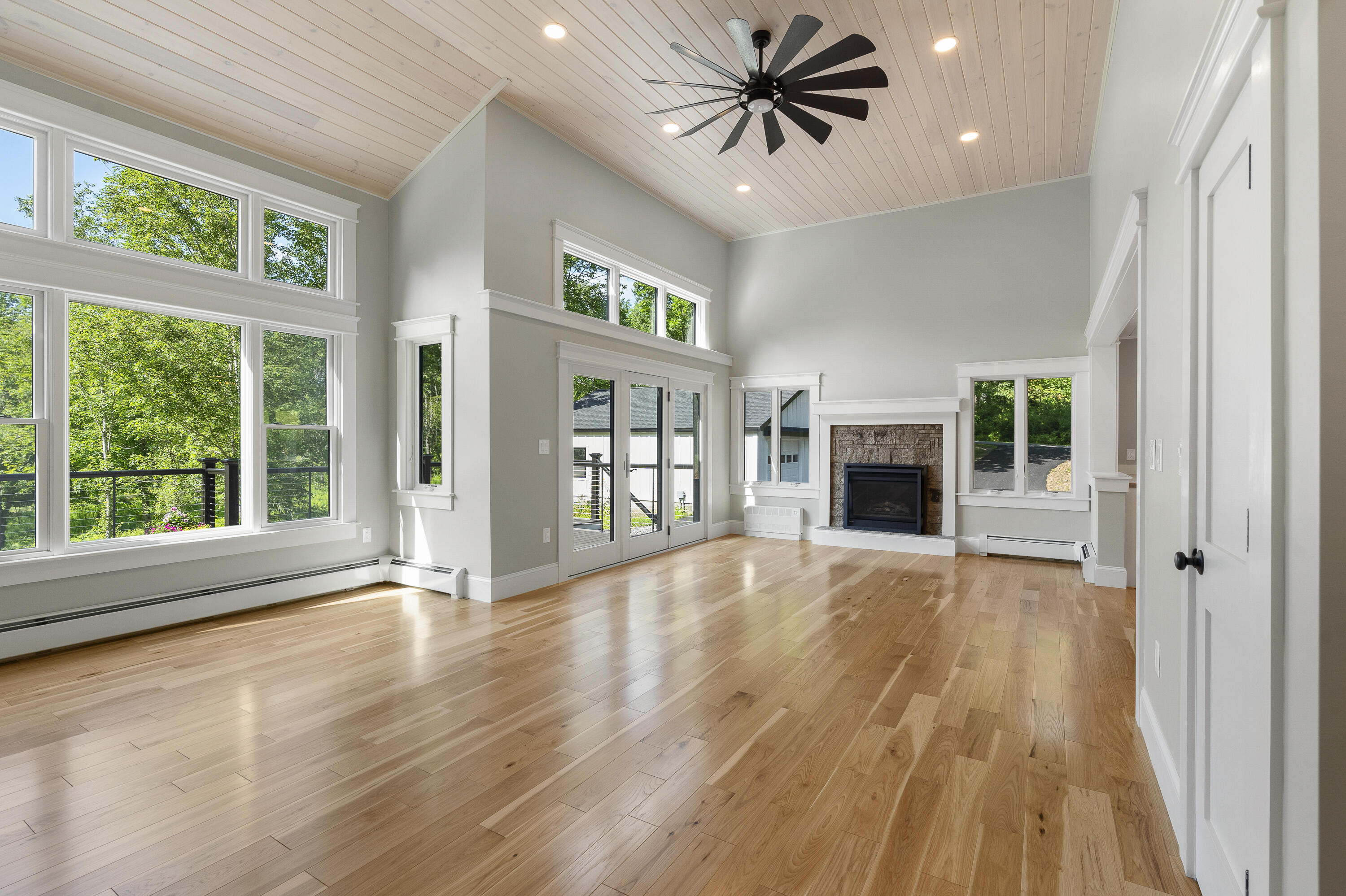 862 W Neck Road