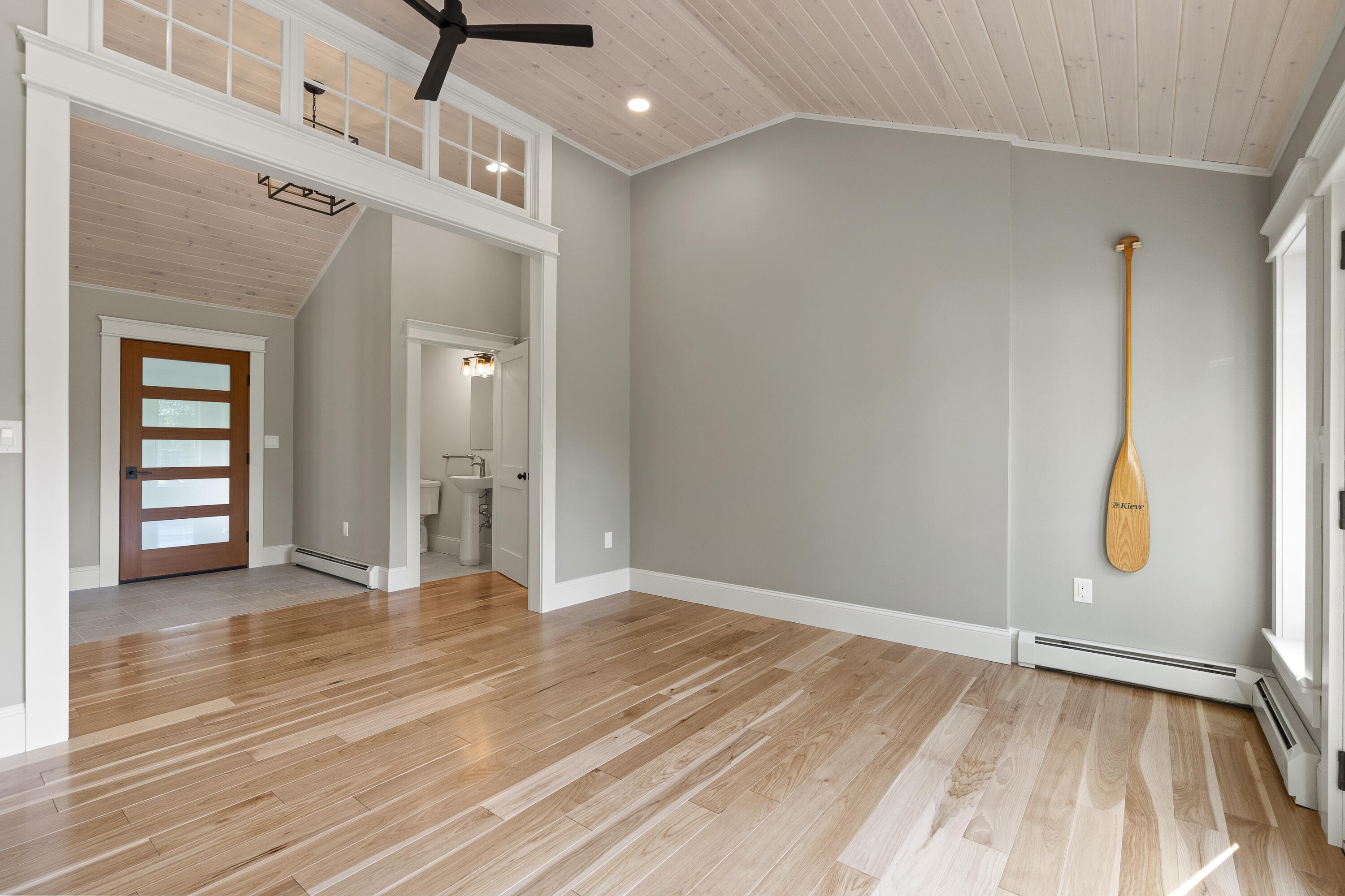 862 W Neck Road