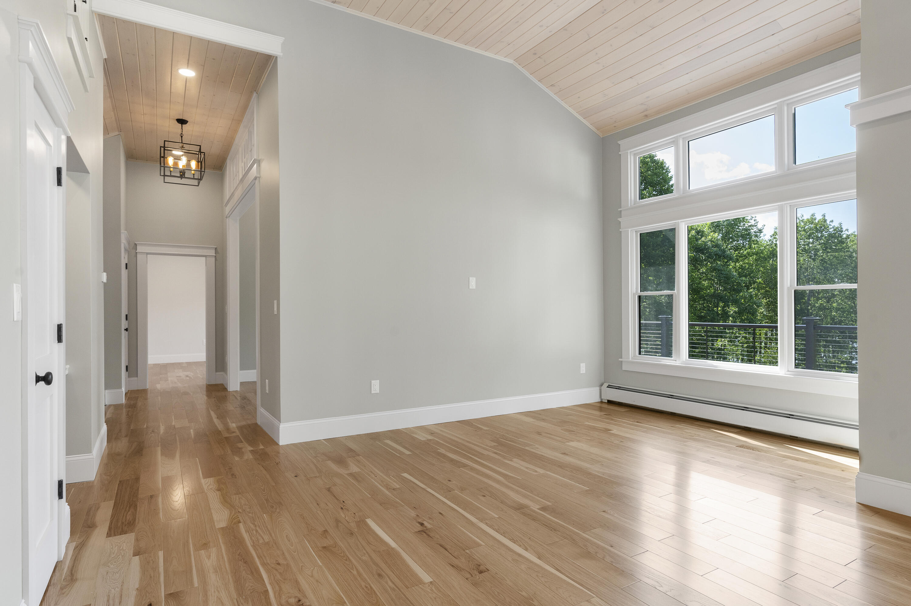 862 W Neck Road