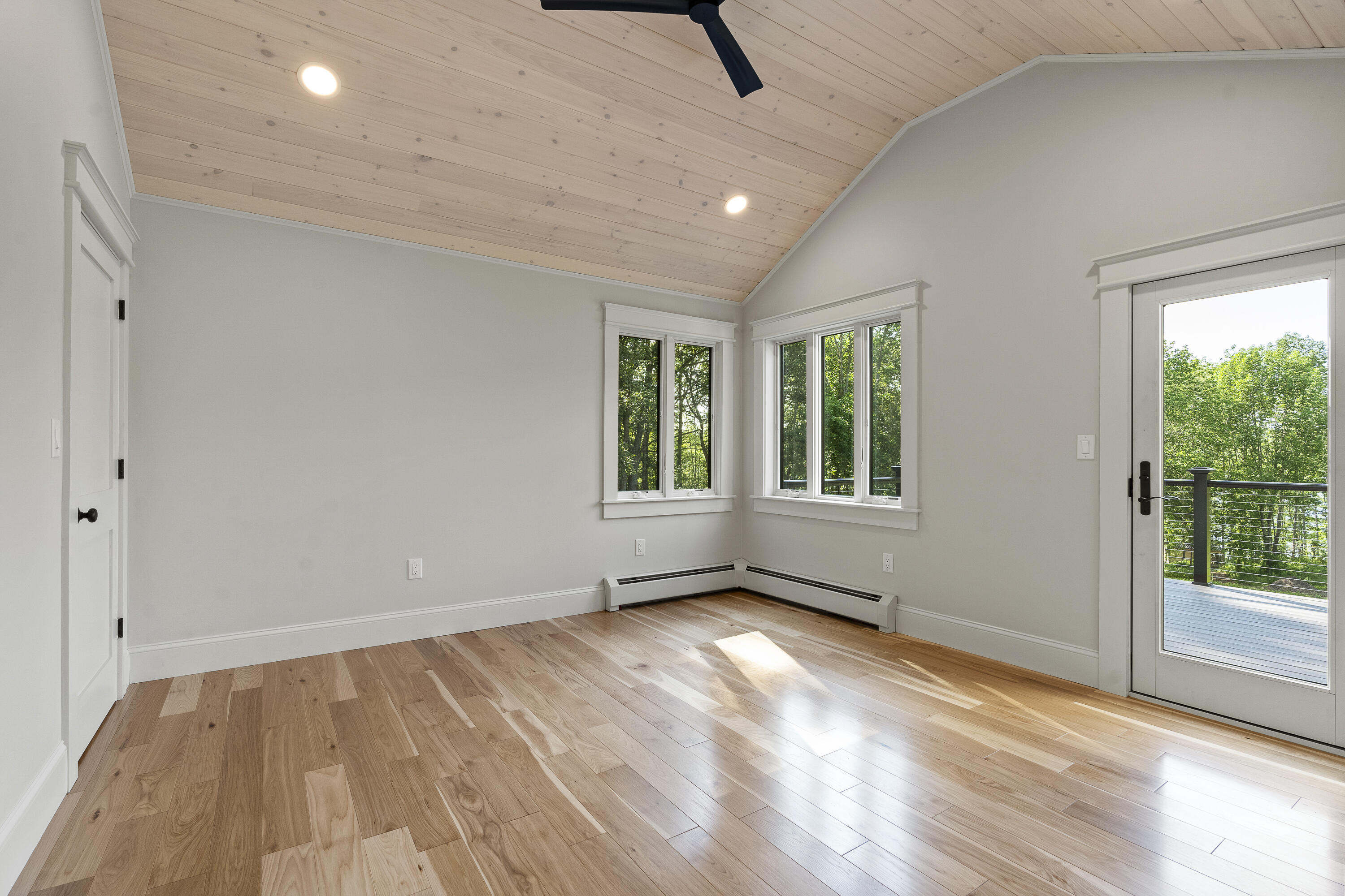 862 W Neck Road