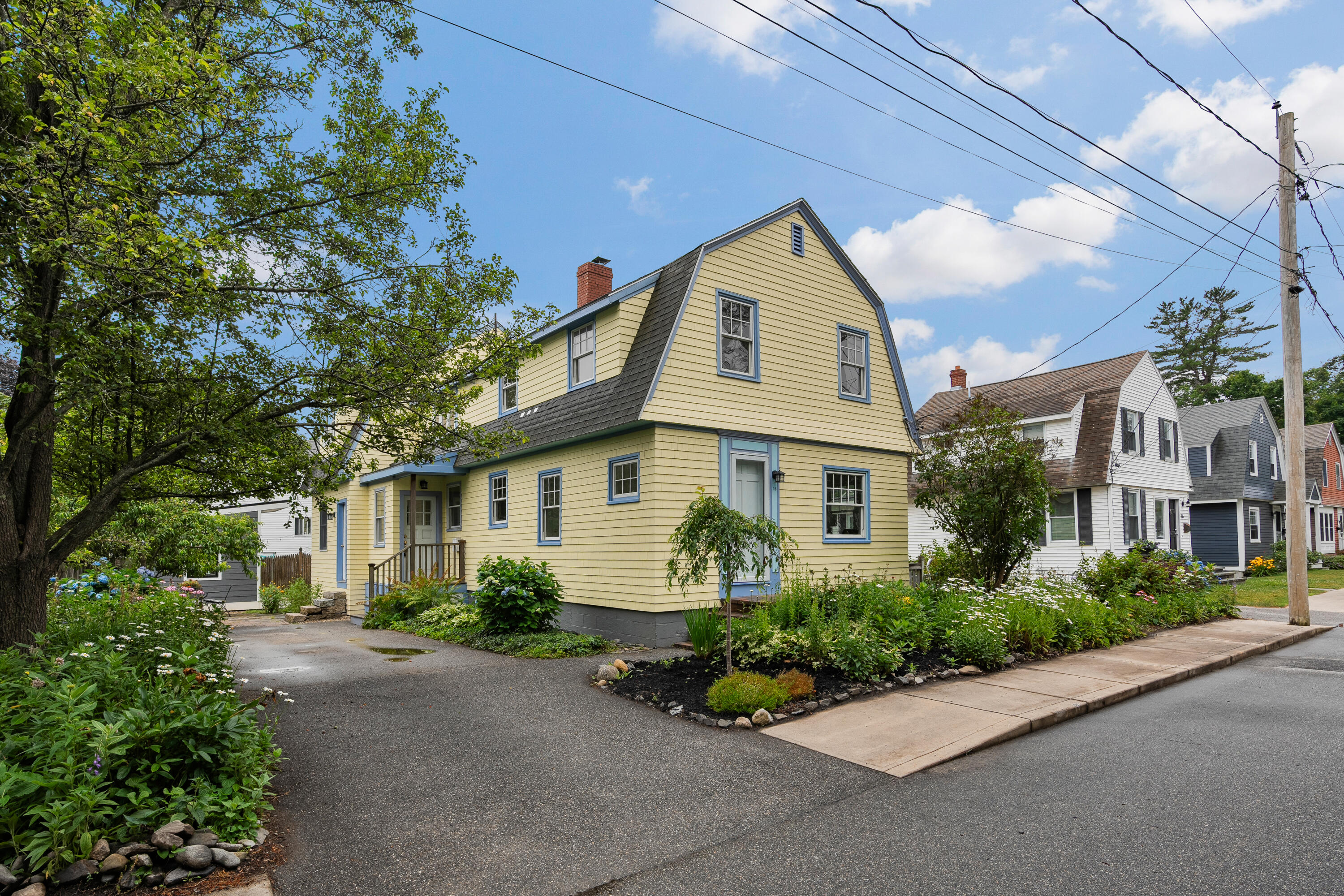 14 Charles Road