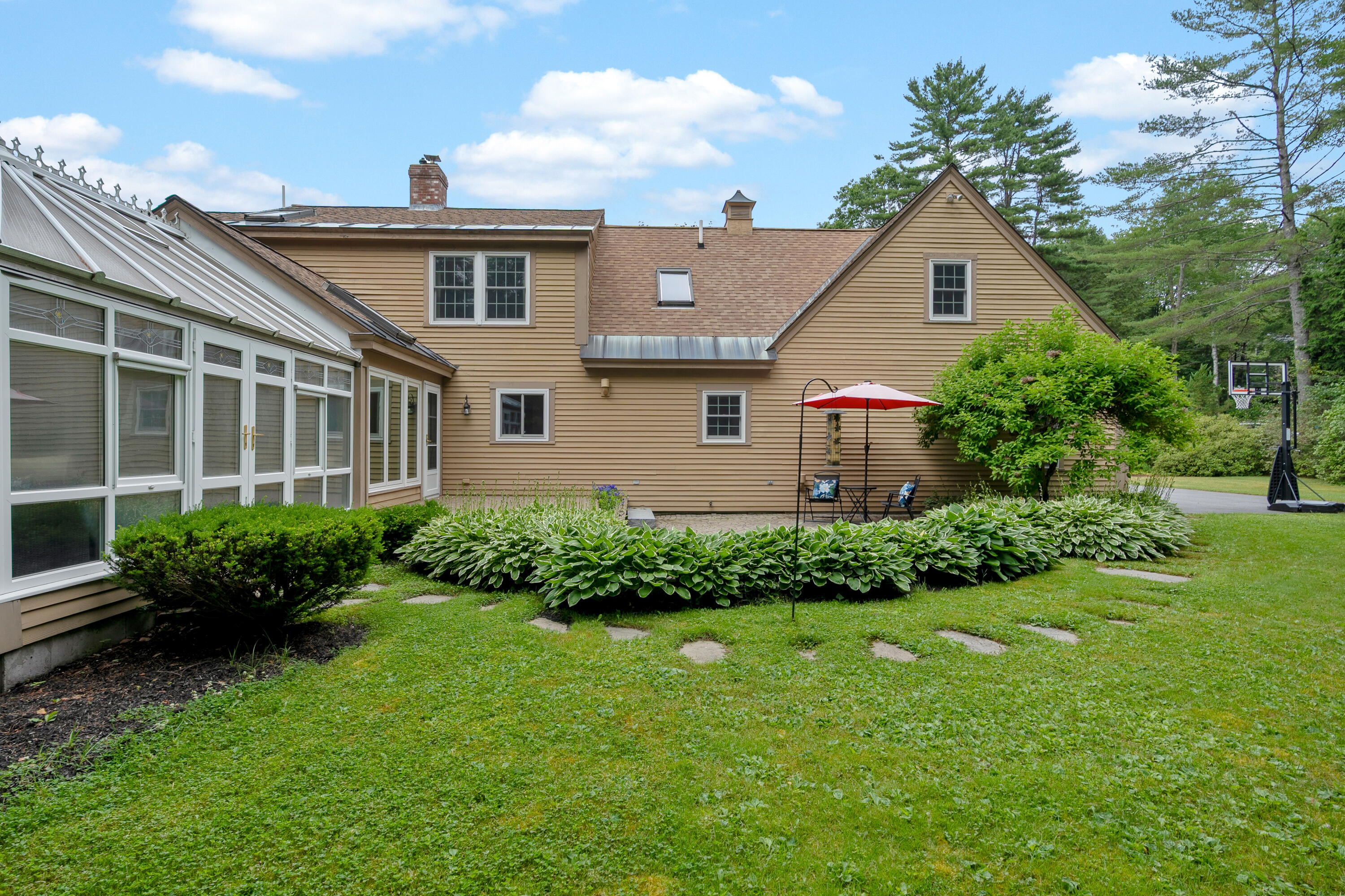 126 Applecrest Drive
