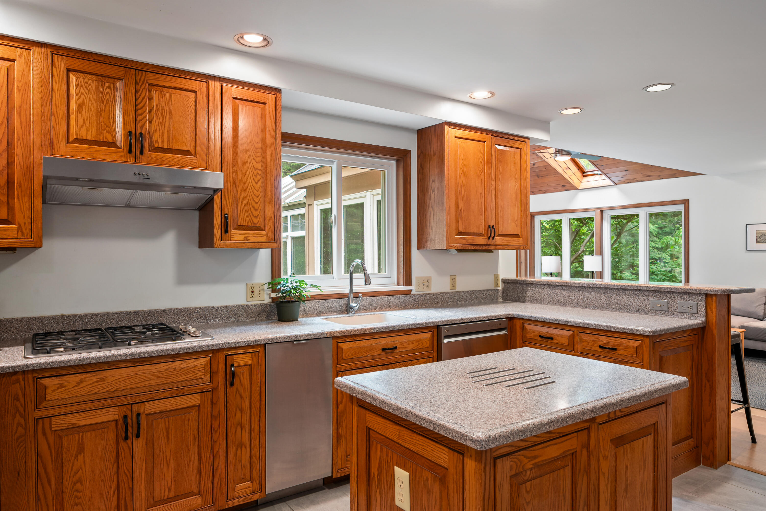 126 Applecrest Drive