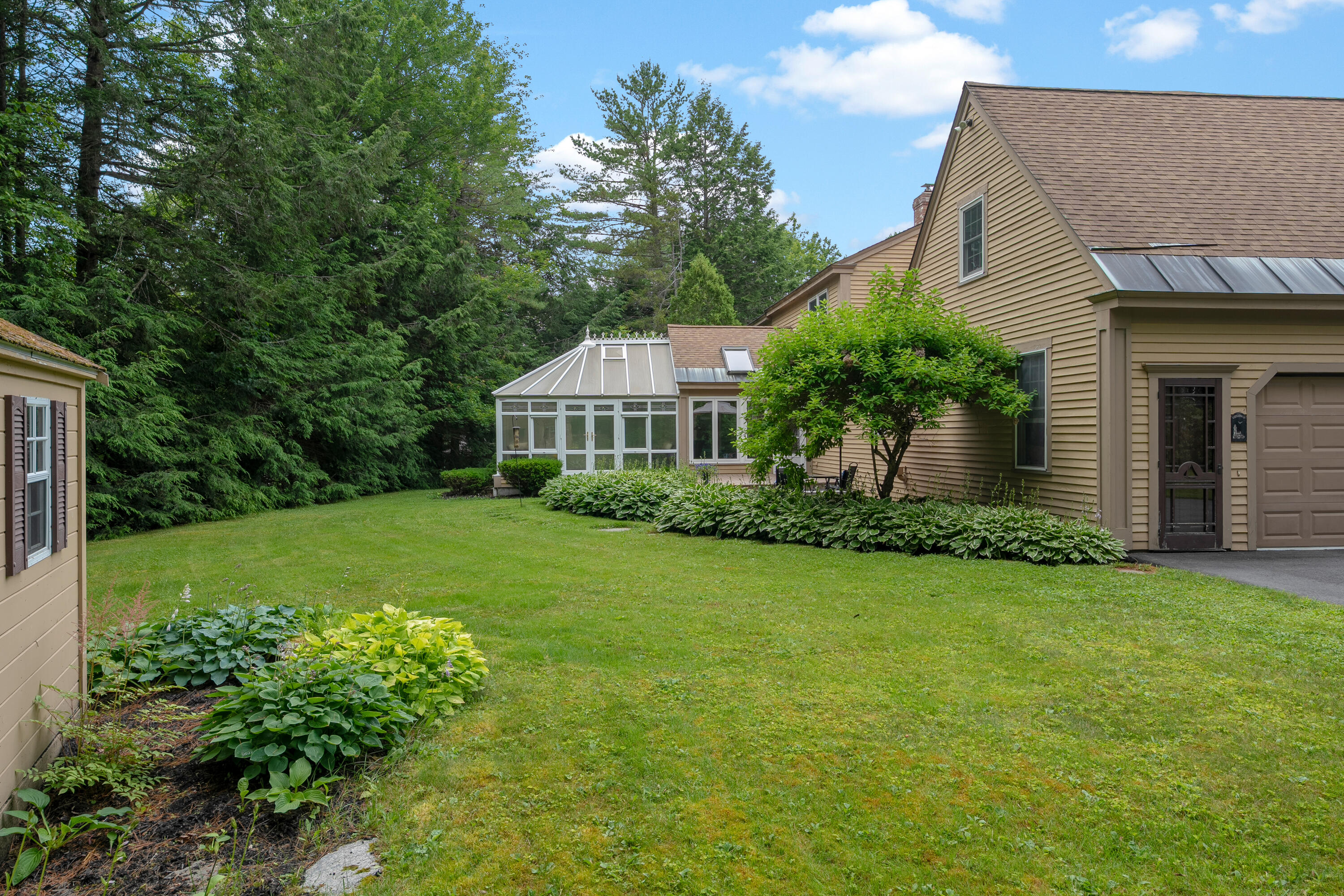 126 Applecrest Drive