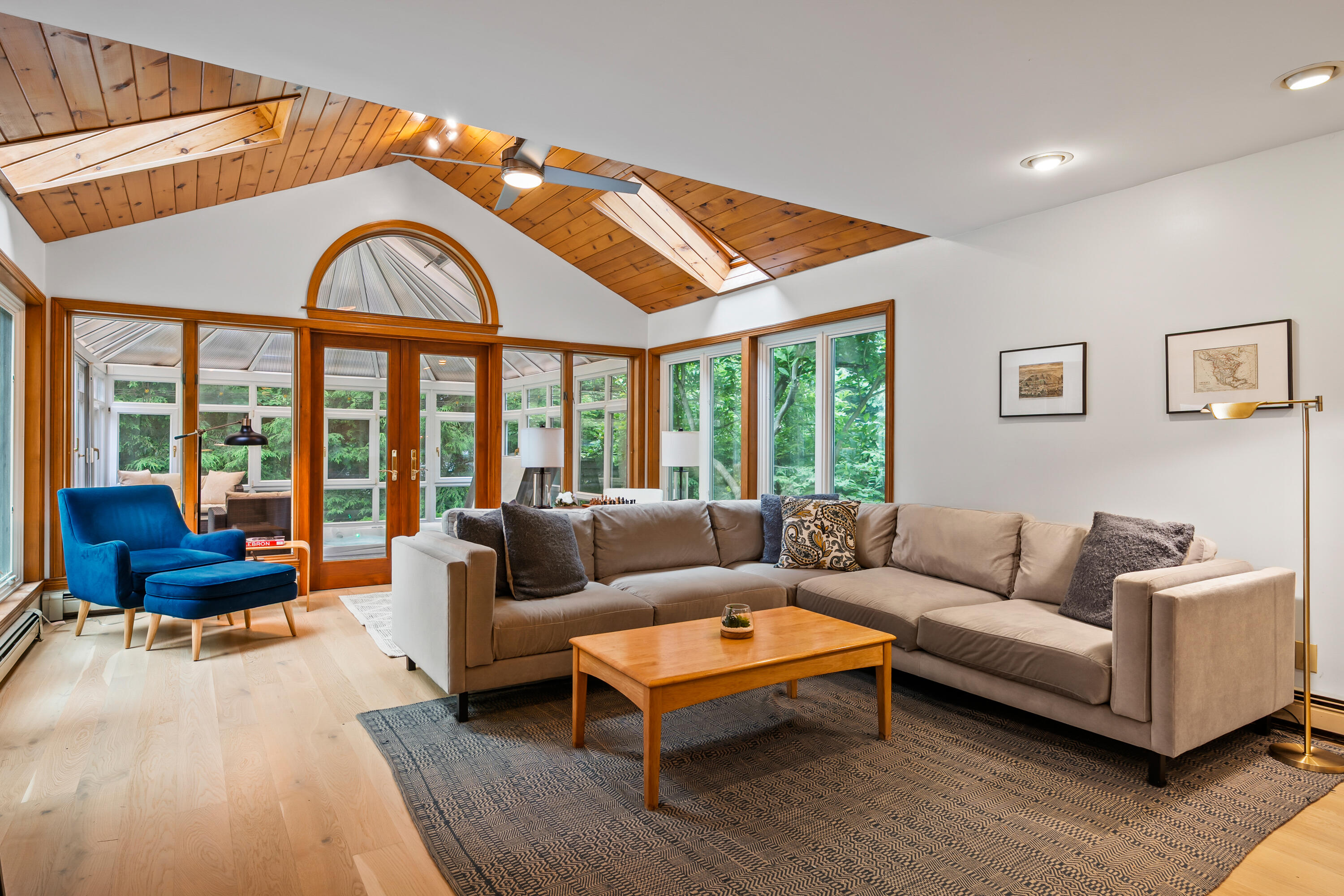126 Applecrest Drive
