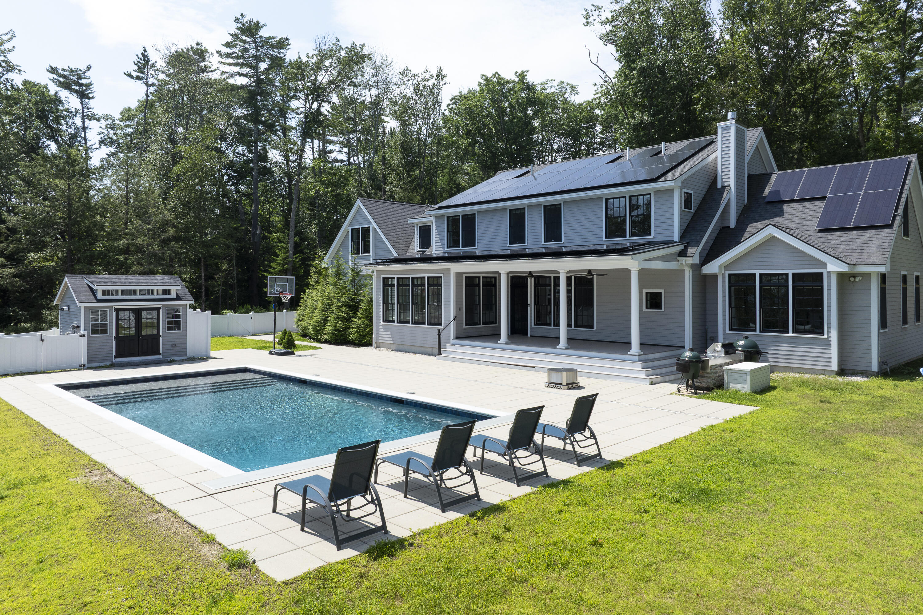 9 Bayview Drive
