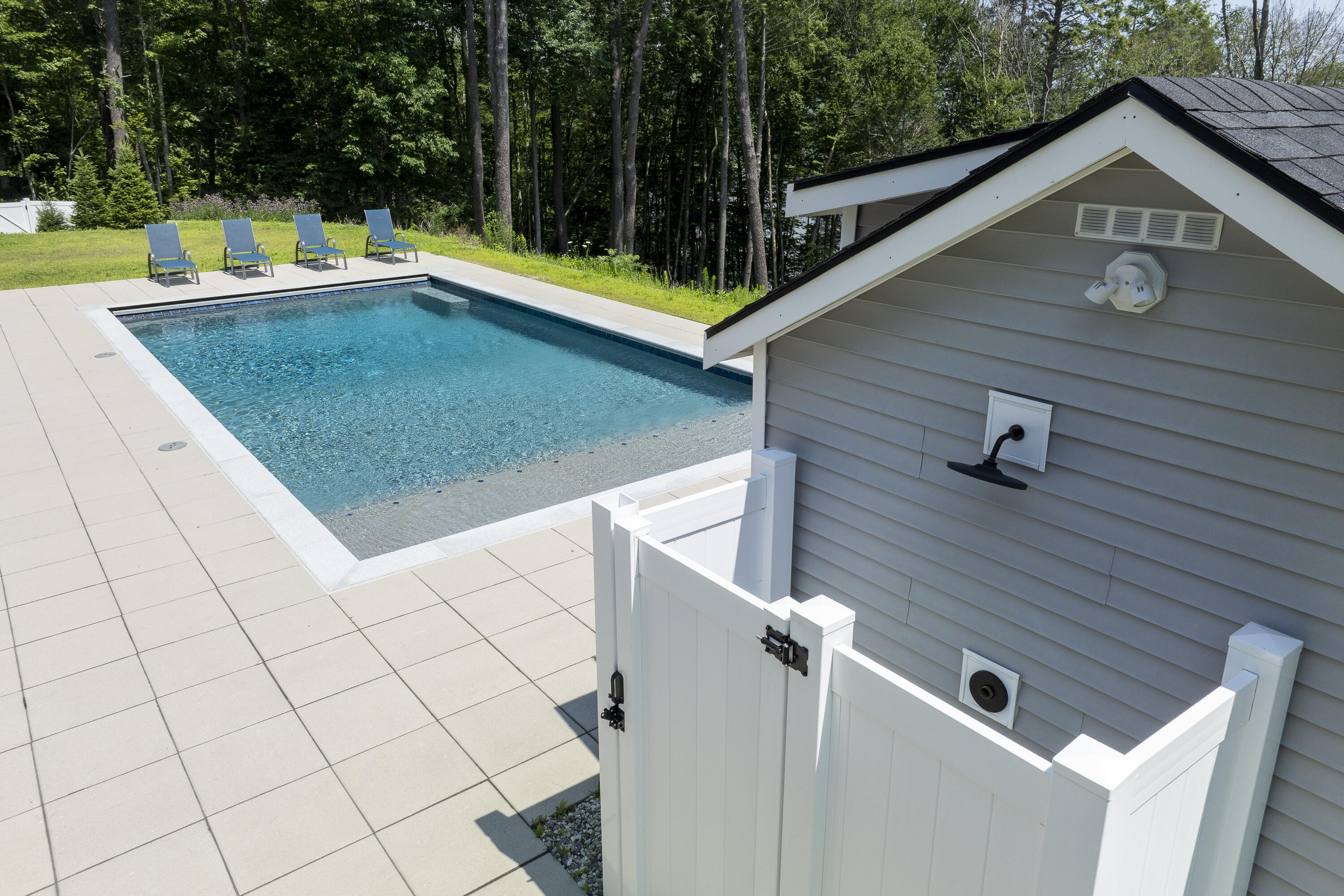 9 Bayview Drive