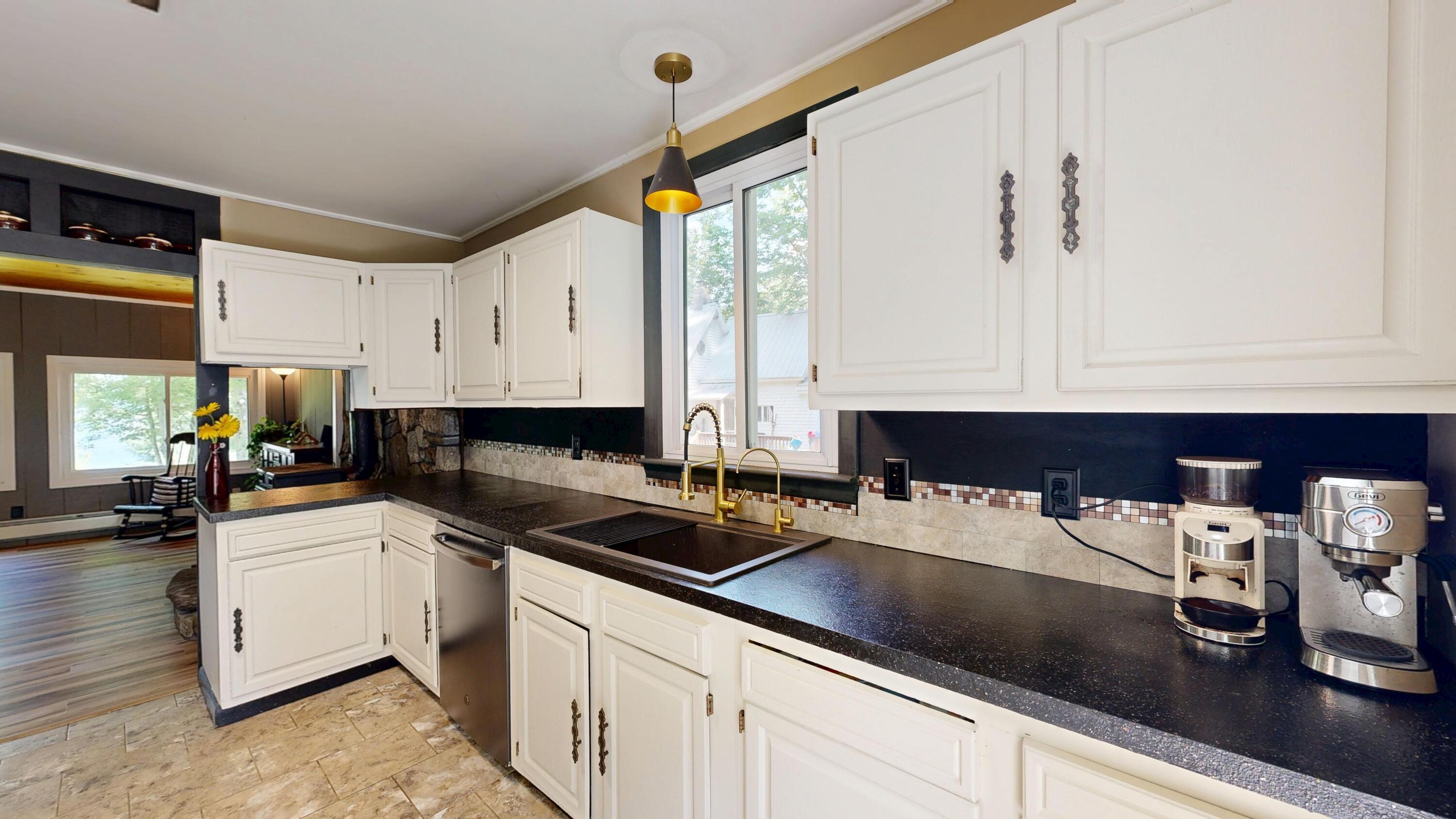 323 Bakerstown Road