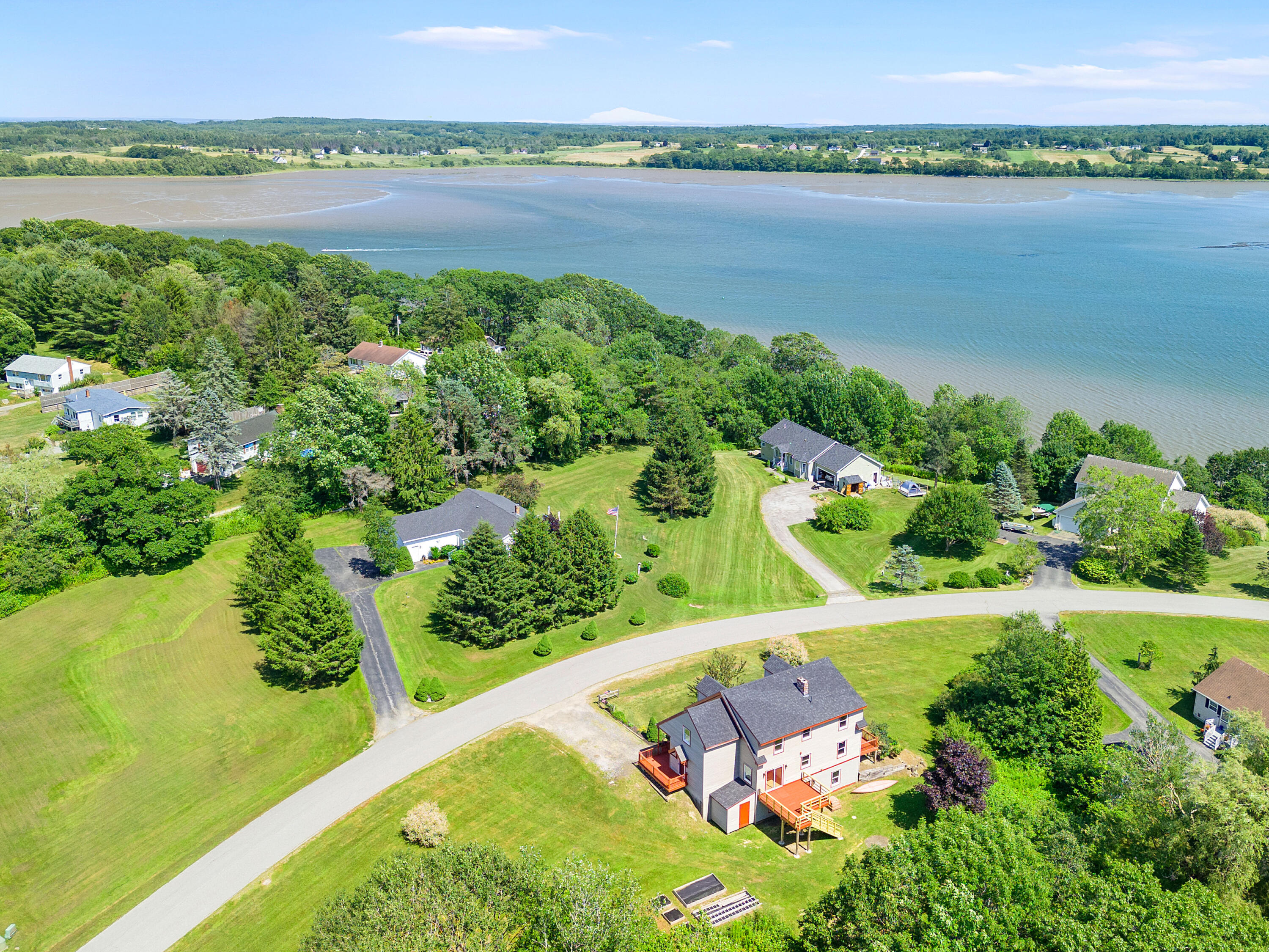53 Bobolink Lane