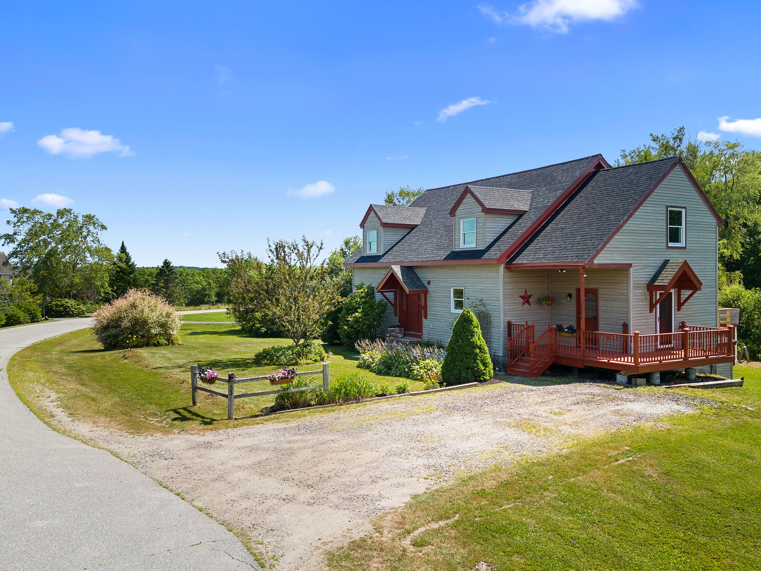 53 Bobolink Lane